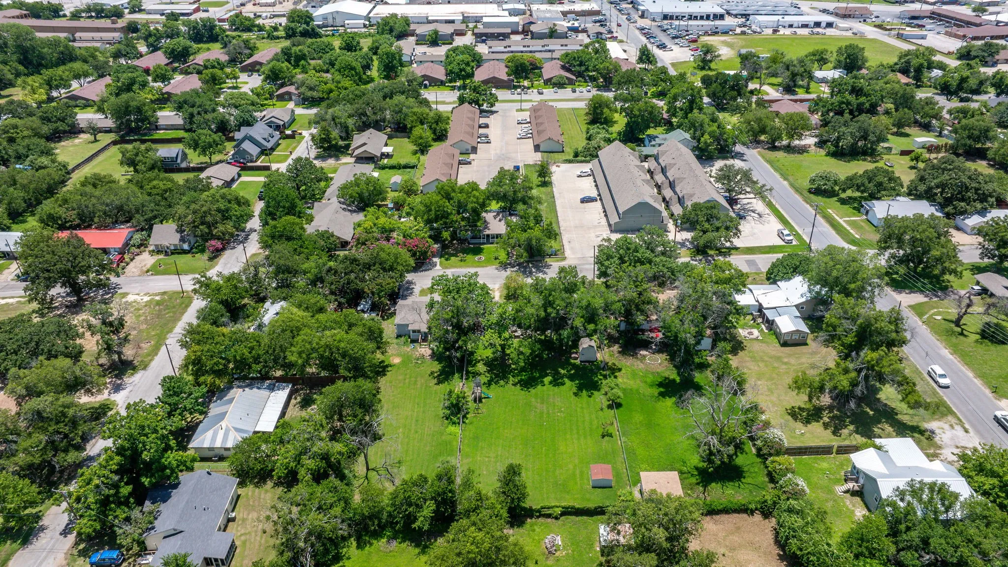 For Sale in Erath County , 1425-1435 Groesbeck Street, Stephenville, Texas 76401, 6 Bedroom, 2 Bathroom, Garage spaces, 2,516 Sqft, built in 1954, Preowned, mls#21253345, Real Estate Agent in Stephenville, Homes For Sale in Erath county, Homes For Sale in Stephenville, Realtor in Stephenville Texas, Real Estate Brokerage Independent Realty Texas, Luminita Cordes Realtor