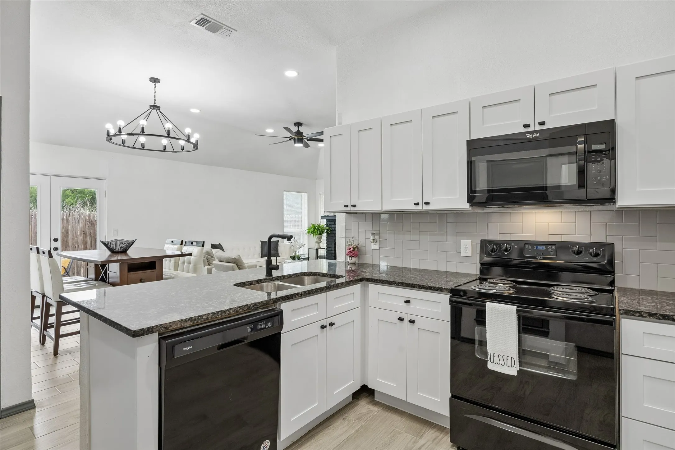 Single Family Residence For Sale in Collin County , 7 Cedar Elm Circle, Allen, Texas 75002, 4 Bedroom, 3 Bathroom, Garage spaces, 1,498 Sqft, built in 1985, Preowned, Price $298,900, mls#21252812, Real Estate Agent in Allen, Homes For Sale in Collin county, Homes For Sale in Allen, Realtor in Allen Texas, Real Estate Brokerage Independent Realty Texas, Luminita Cordes Realtor