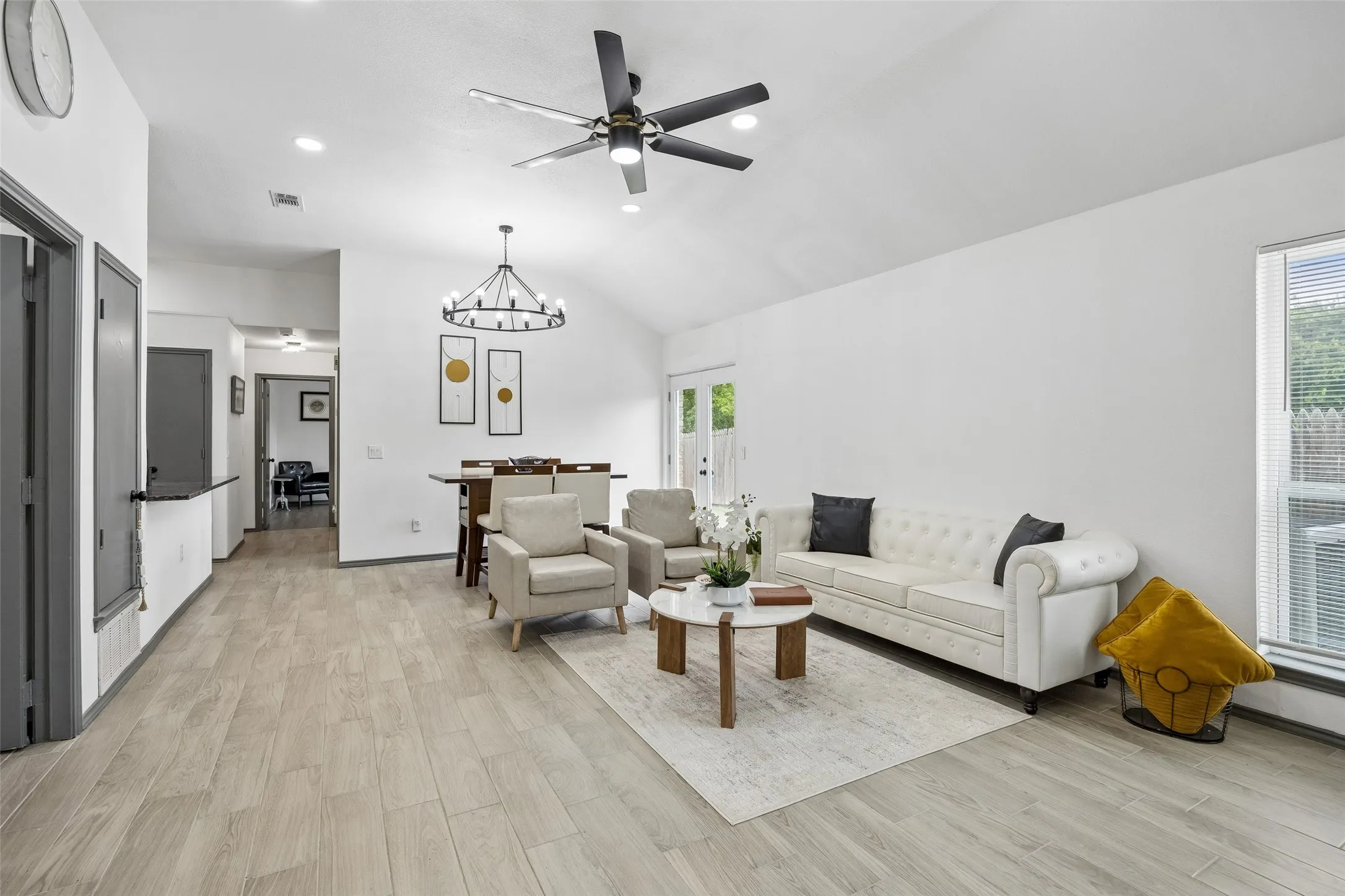 Single Family Residence For Sale in Collin County , 7 Cedar Elm Circle, Allen, Texas 75002, 4 Bedroom, 3 Bathroom, Garage spaces, 1,498 Sqft, built in 1985, Preowned, Price $298,900, mls#21252812, Real Estate Agent in Allen, Homes For Sale in Collin county, Homes For Sale in Allen, Realtor in Allen Texas, Real Estate Brokerage Independent Realty Texas, Luminita Cordes Realtor