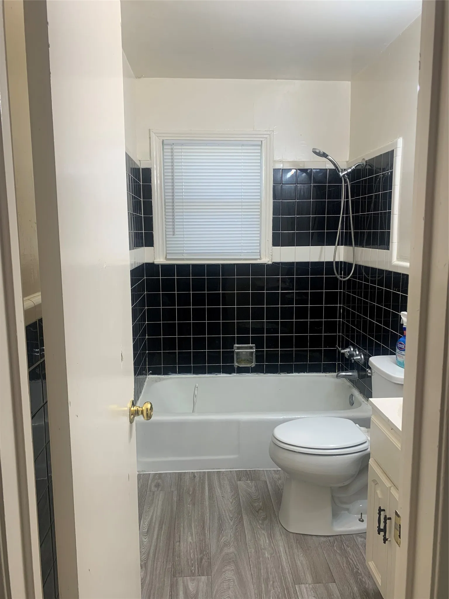 Single Family Residence For Sale in Mc Lennan County , 3912 N 22ND Street, Waco, Texas 76708, 4 Bedroom, 2 Bathroom, Garage spaces, 1,427 Sqft, built in 1957, Preowned, mls#21255430, Real Estate Agent in Waco, Homes For Sale in Mc Lennan county, Homes For Sale in Waco, Realtor in Waco Texas, Real Estate Brokerage Independent Realty Texas, Luminita Cordes Realtor