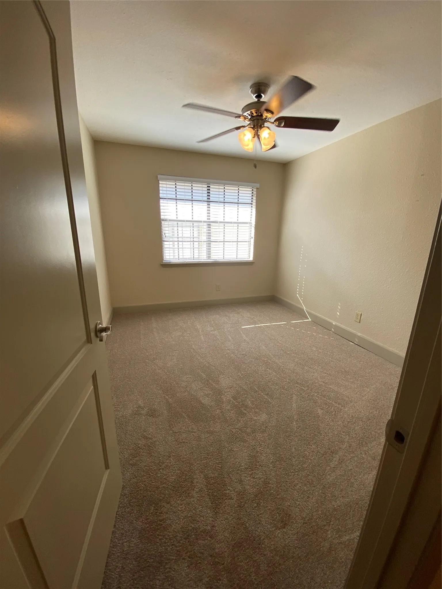 Duplex For Rent in Collin County , 7720 Kings Ridge Road, Frisco, Texas 75035, 3 Bedrooms, 3 Bathrooms, 2 Garage spaces, 1,211 Sqft, built in 1984, Preowned, Price $1,990, mls#21255436, Real Estate Agent in Frisco, Homes For Rent in Collin county, Homes For Rent in Frisco, Realtor in Frisco Texas, Real Estate Brokerage Independent Realty Texas, Luminita Cordes Realtor