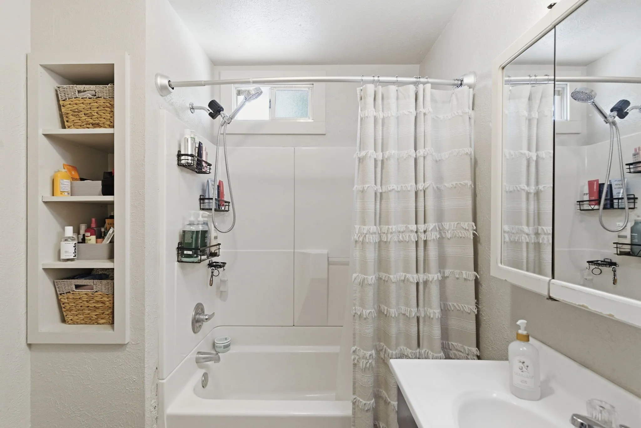 For Sale in Erath County , 632 N Ollie Street, Stephenville, Texas 76401, 2 Bedroom, 1 Bathroom, Garage spaces, 0 Sqft, built in 1947, Preowned, mls#21247901, Real Estate Agent in Stephenville, Homes For Sale in Erath county, Homes For Sale in Stephenville, Realtor in Stephenville Texas, Real Estate Brokerage Independent Realty Texas, Luminita Cordes Realtor