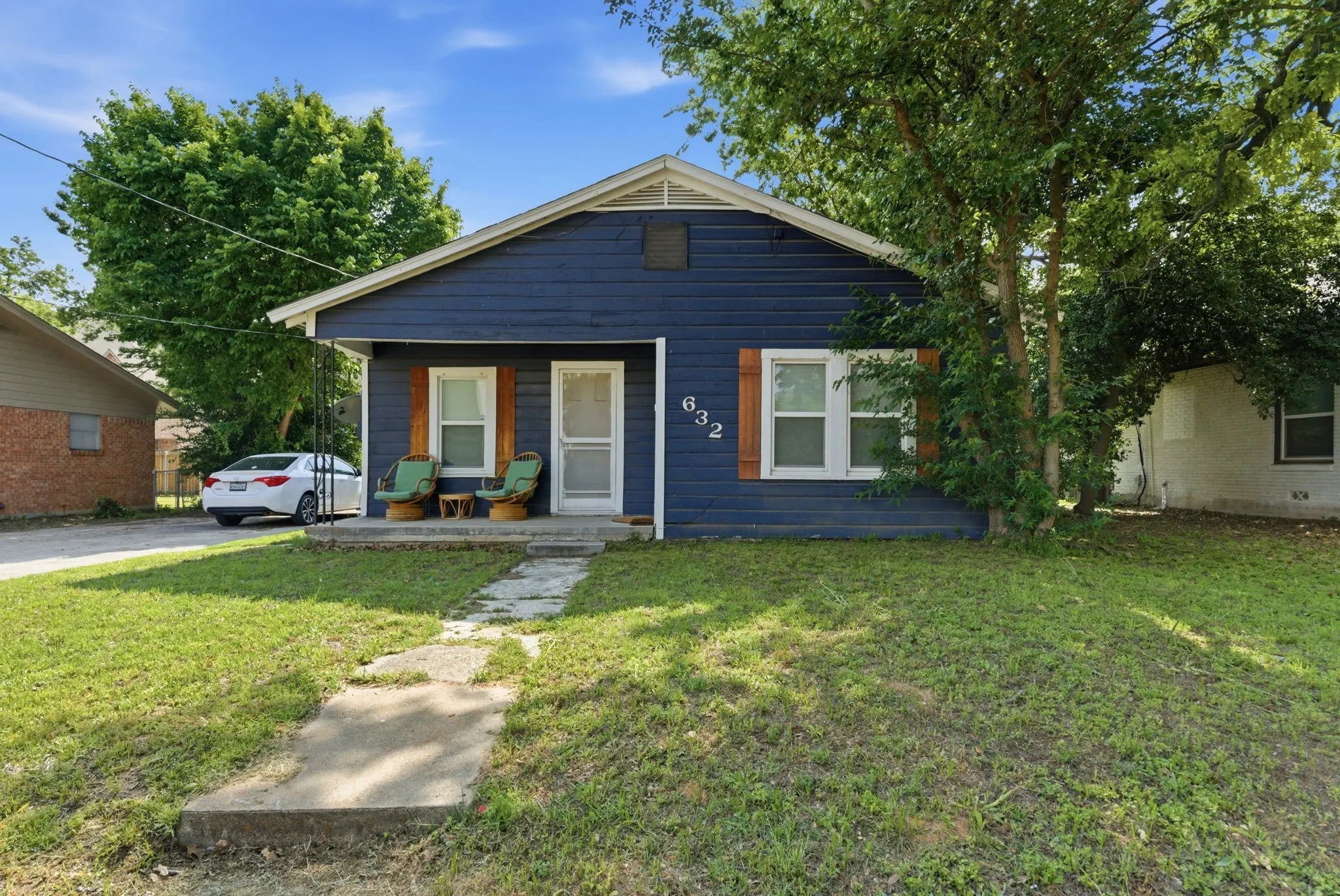 For Sale in Erath County , 632 N Ollie Street, Stephenville, Texas 76401, 2 Bedroom, 1 Bathroom, Garage spaces, 0 Sqft, built in 1947, Preowned, mls#21247901, Real Estate Agent in Stephenville, Homes For Sale in Erath county, Homes For Sale in Stephenville, Realtor in Stephenville Texas, Real Estate Brokerage Independent Realty Texas, Luminita Cordes Realtor