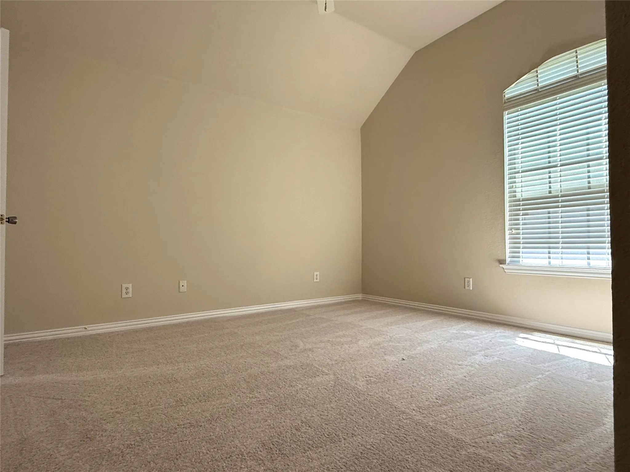 Single Family Residence For Sale in Collin County , 804 Rushmore Drive, Allen, Texas 75002, 4 Bedroom, 3 Bathroom, 2 Garage spaces, 3,552 Sqft, built in 2004, mls#21255458, Real Estate Agent in Allen, Homes For Sale in Collin county, Homes For Sale in Allen, Realtor in Allen Texas, Real Estate Brokerage Independent Realty Texas, Luminita Cordes Realtor
