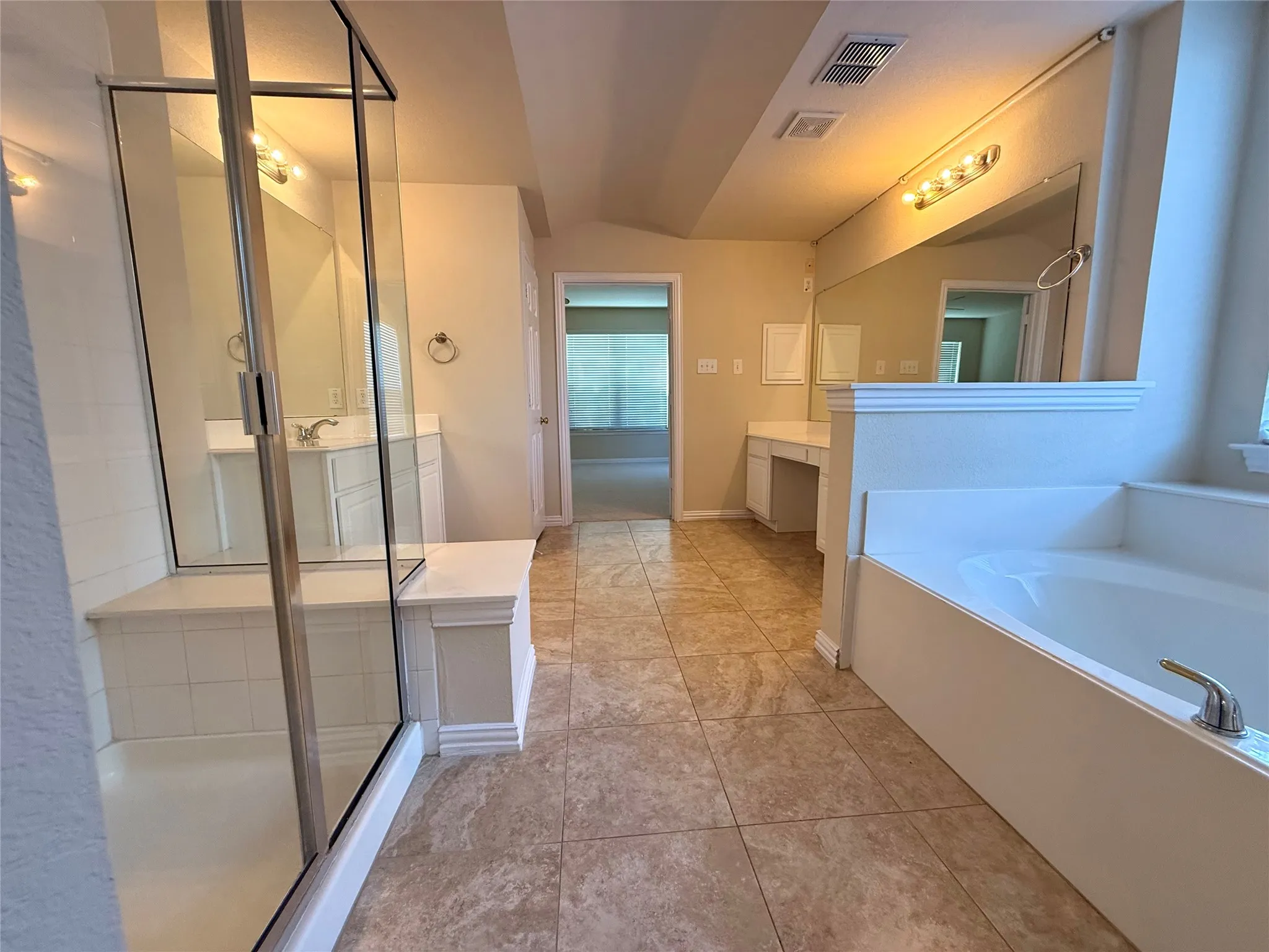 Single Family Residence For Sale in Collin County , 804 Rushmore Drive, Allen, Texas 75002, 4 Bedroom, 3 Bathroom, 2 Garage spaces, 3,552 Sqft, built in 2004, mls#21255458, Real Estate Agent in Allen, Homes For Sale in Collin county, Homes For Sale in Allen, Realtor in Allen Texas, Real Estate Brokerage Independent Realty Texas, Luminita Cordes Realtor