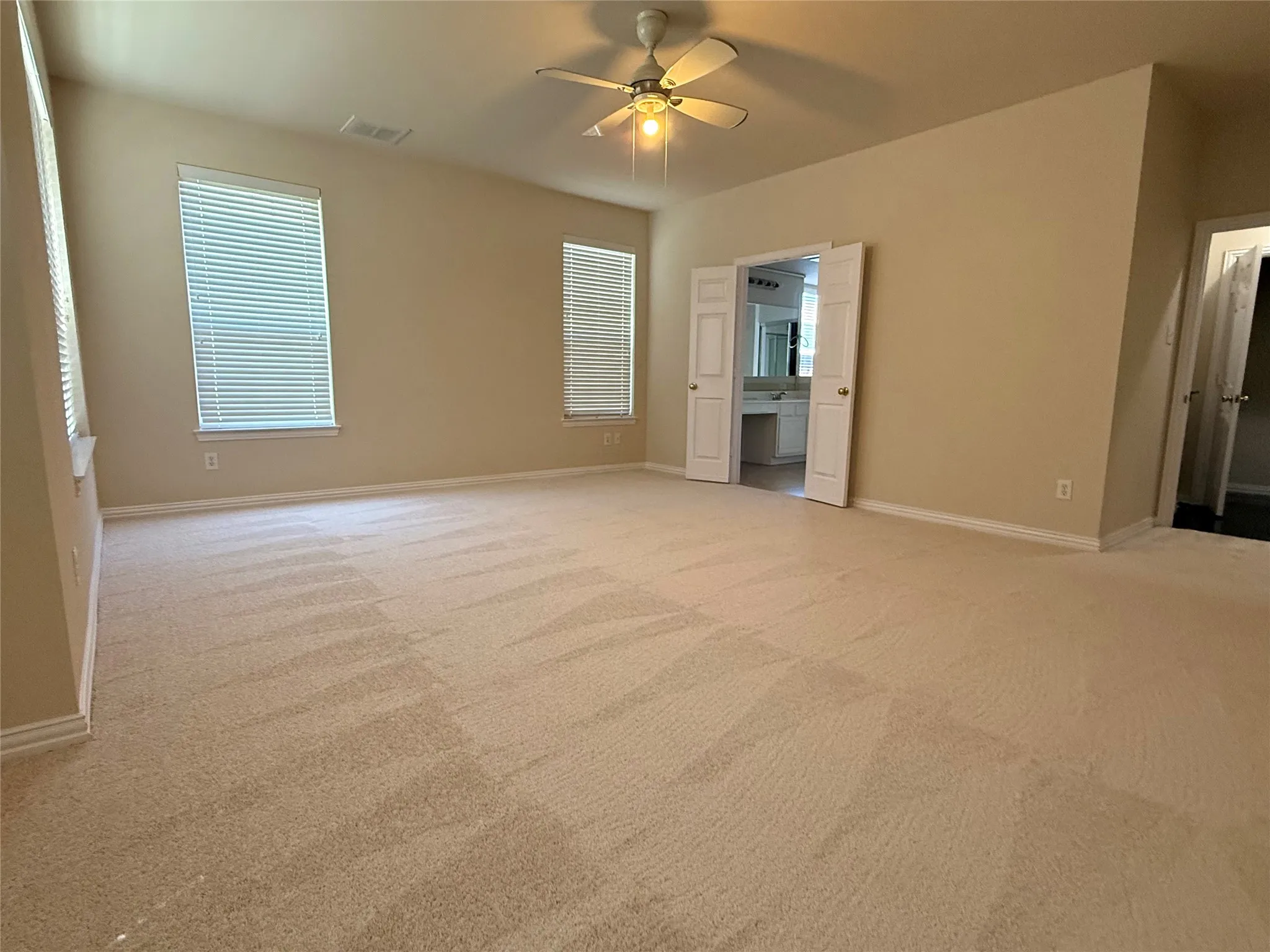 Single Family Residence For Sale in Collin County , 804 Rushmore Drive, Allen, Texas 75002, 4 Bedroom, 3 Bathroom, 2 Garage spaces, 3,552 Sqft, built in 2004, mls#21255458, Real Estate Agent in Allen, Homes For Sale in Collin county, Homes For Sale in Allen, Realtor in Allen Texas, Real Estate Brokerage Independent Realty Texas, Luminita Cordes Realtor