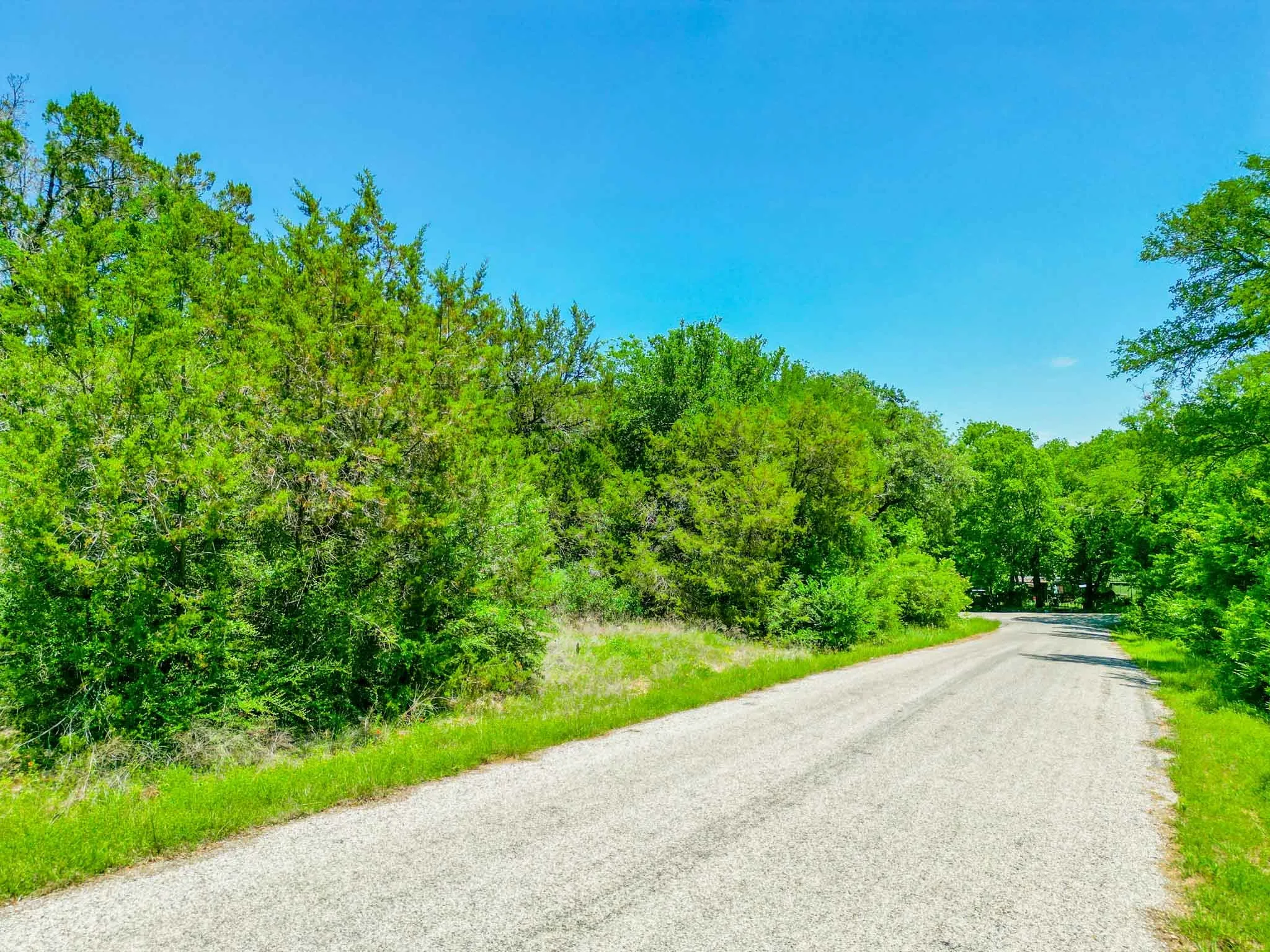 Unimproved Land For Sale in Hood County , 2606 Cypress Street, Granbury, Texas 76048, 0, 0, Garage spaces, 0 Sqft, built in 0, mls#21248754, Real Estate Agent in Granbury, Homes For Sale in Hood county, Homes For Sale in Granbury, Realtor in Granbury Texas, Real Estate Brokerage Independent Realty Texas, Luminita Cordes Realtor