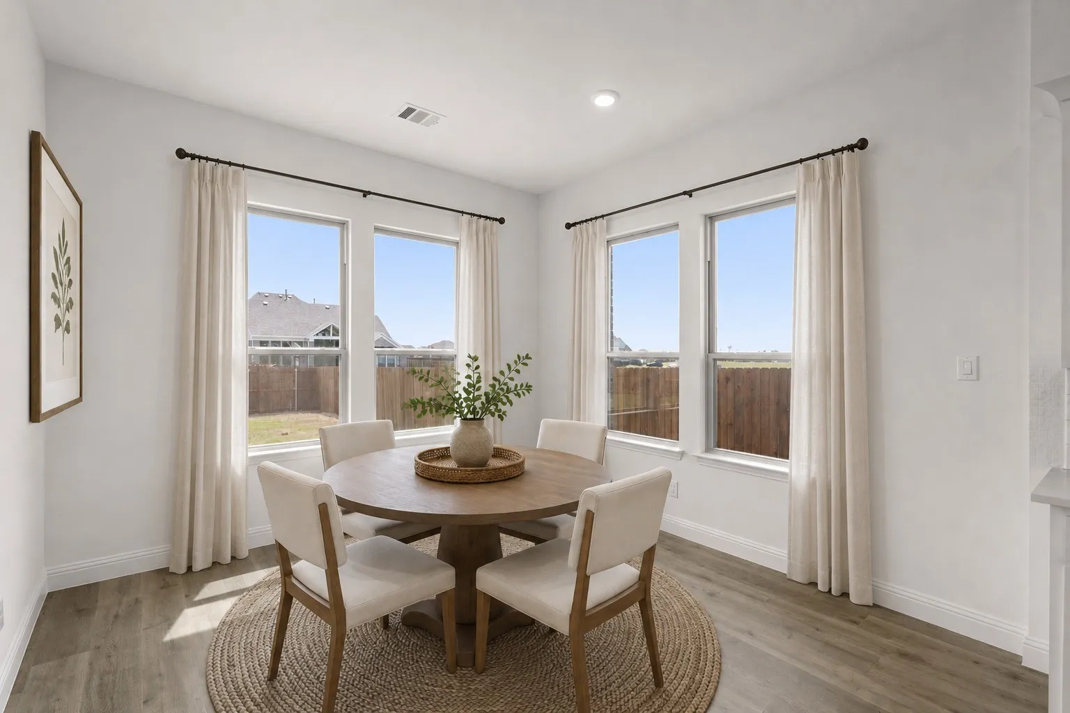 507 Pinnacles Ct - VS Breakfast Nook New