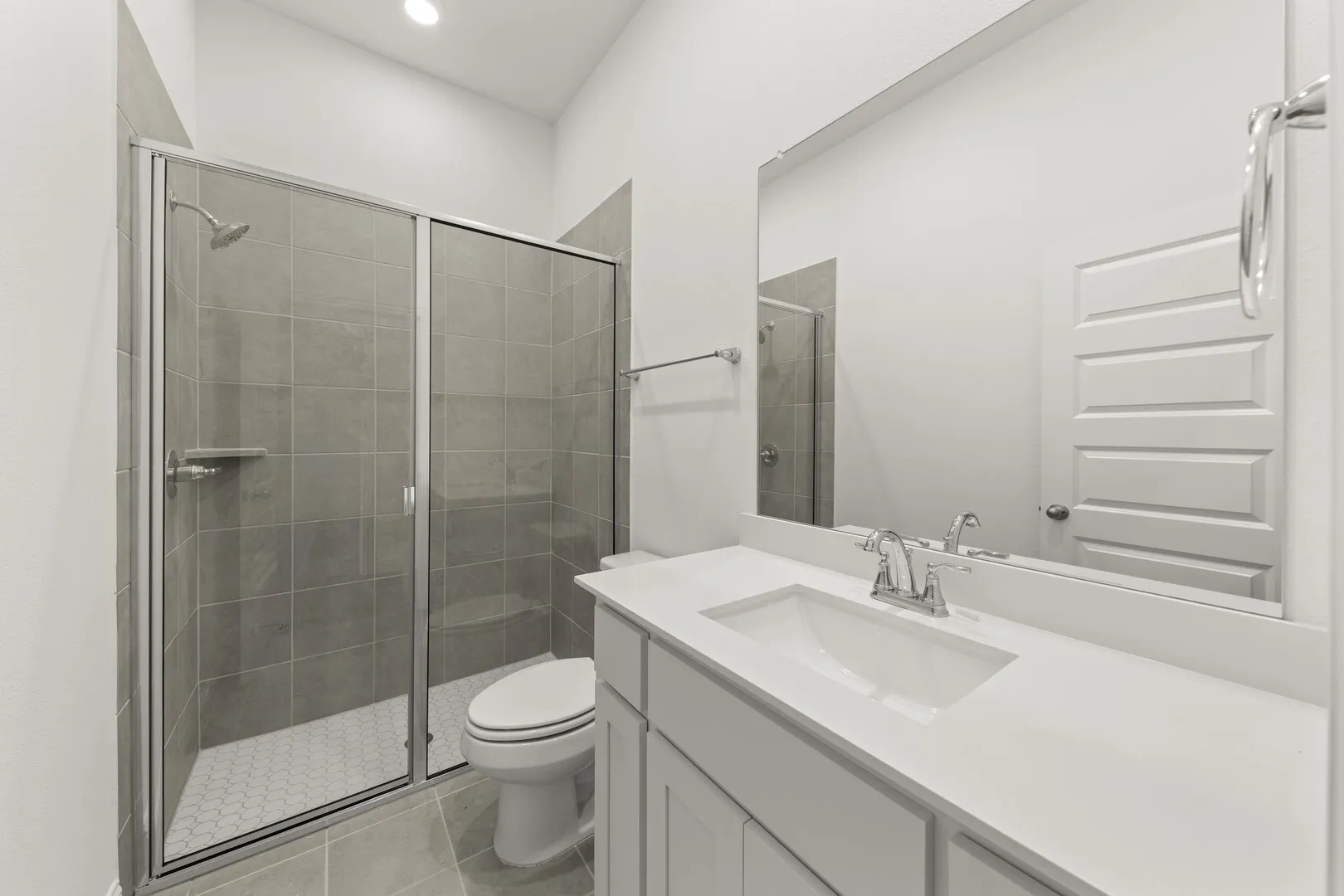 19. 507 Pinnacles - 2ND Bath