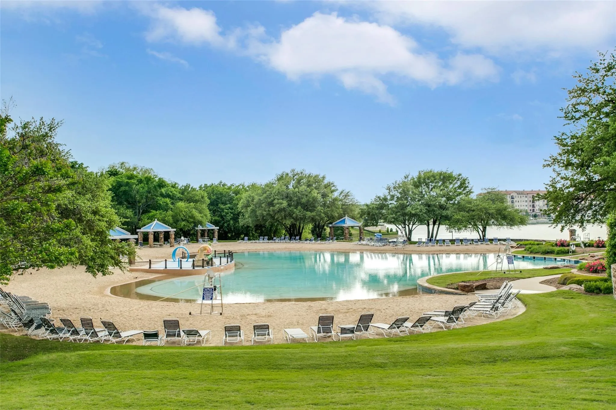 Single Family Residence For Sale in Collin County , 1108 Wedge Hill Road, Mc Kinney, Texas 75072, 4 Bedroom, 3 Bathroom, 2 Garage spaces, 3,002 Sqft, built in 1993, Preowned, mls#21254934, Real Estate Agent in Mc Kinney, Homes For Sale in Collin county, Homes For Sale in Mc Kinney, Realtor in Mc Kinney Texas, Real Estate Brokerage Independent Realty Texas, Luminita Cordes Realtor
