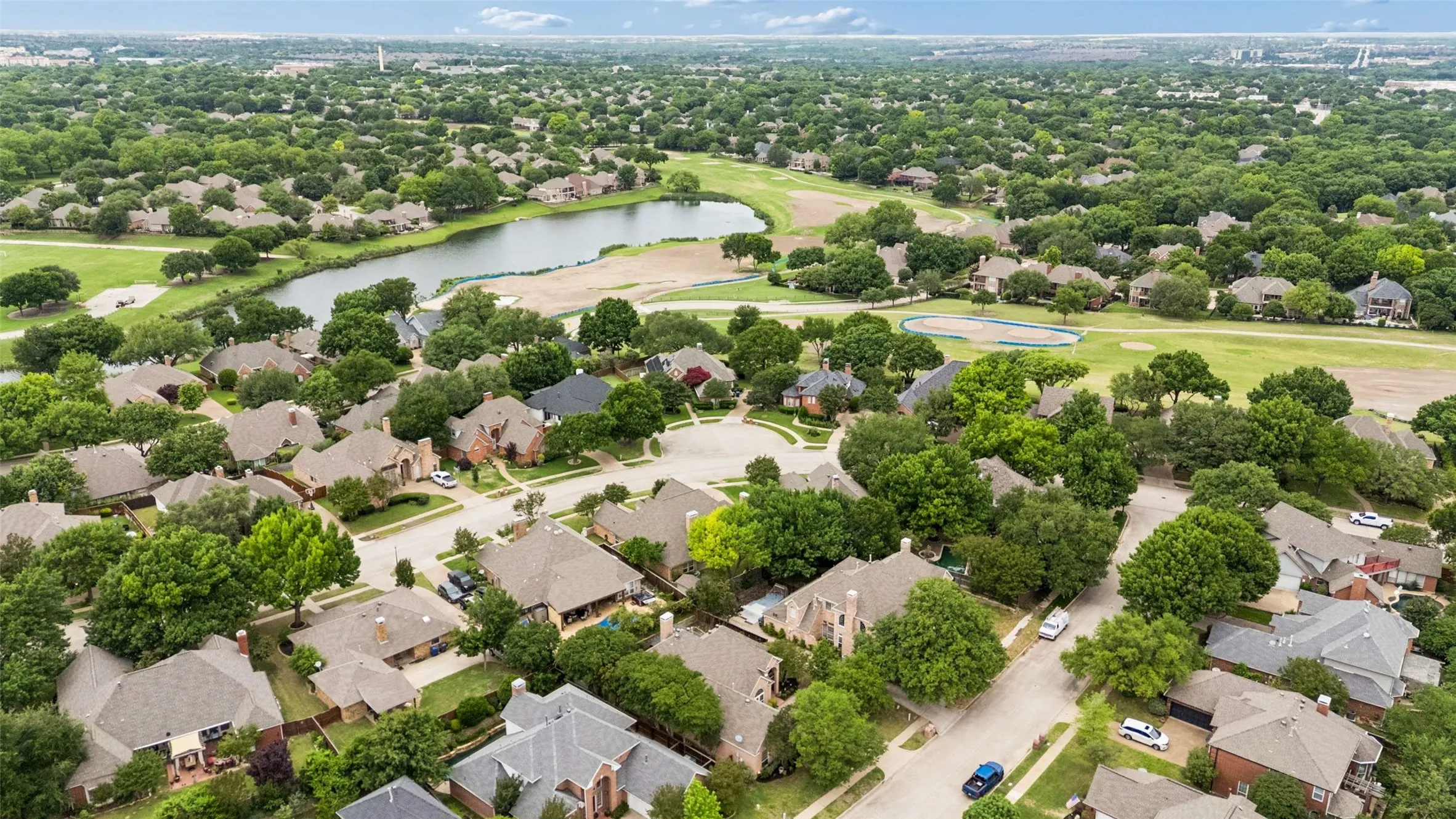 Single Family Residence For Sale in Collin County , 1108 Wedge Hill Road, Mc Kinney, Texas 75072, 4 Bedroom, 3 Bathroom, 2 Garage spaces, 3,002 Sqft, built in 1993, Preowned, mls#21254934, Real Estate Agent in Mc Kinney, Homes For Sale in Collin county, Homes For Sale in Mc Kinney, Realtor in Mc Kinney Texas, Real Estate Brokerage Independent Realty Texas, Luminita Cordes Realtor