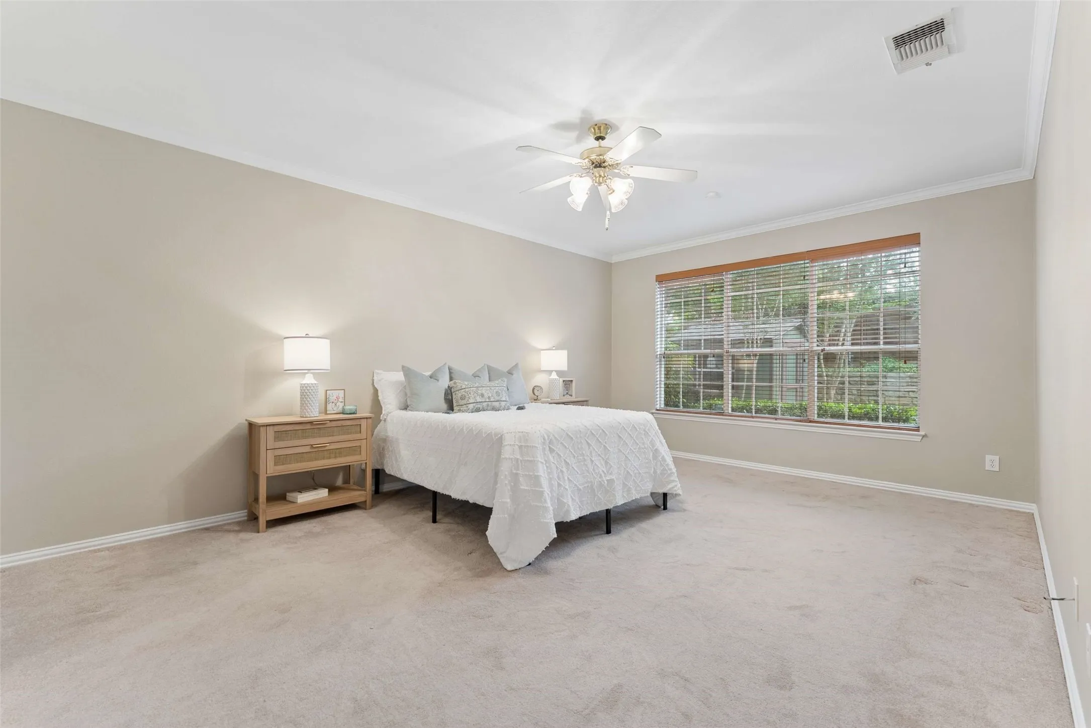 Single Family Residence For Sale in Collin County , 1108 Wedge Hill Road, Mc Kinney, Texas 75072, 4 Bedroom, 3 Bathroom, 2 Garage spaces, 3,002 Sqft, built in 1993, Preowned, mls#21254934, Real Estate Agent in Mc Kinney, Homes For Sale in Collin county, Homes For Sale in Mc Kinney, Realtor in Mc Kinney Texas, Real Estate Brokerage Independent Realty Texas, Luminita Cordes Realtor