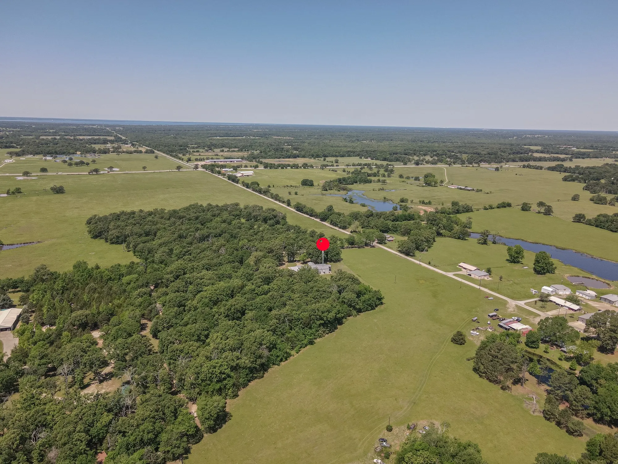 Single Family Residence For Sale in Rains County , 129 Rs County Road 2222, Emory, Texas 75440, 4 Bedroom, 3 Bathroom, 11 Garage spaces, 6,808 Sqft, built in 2003, Preowned, Price $749,999, mls#21247121, Real Estate Agent in Emory, Homes For Sale in Rains county, Homes For Sale in Emory, Realtor in Emory Texas, Real Estate Brokerage Independent Realty Texas, Luminita Cordes Realtor