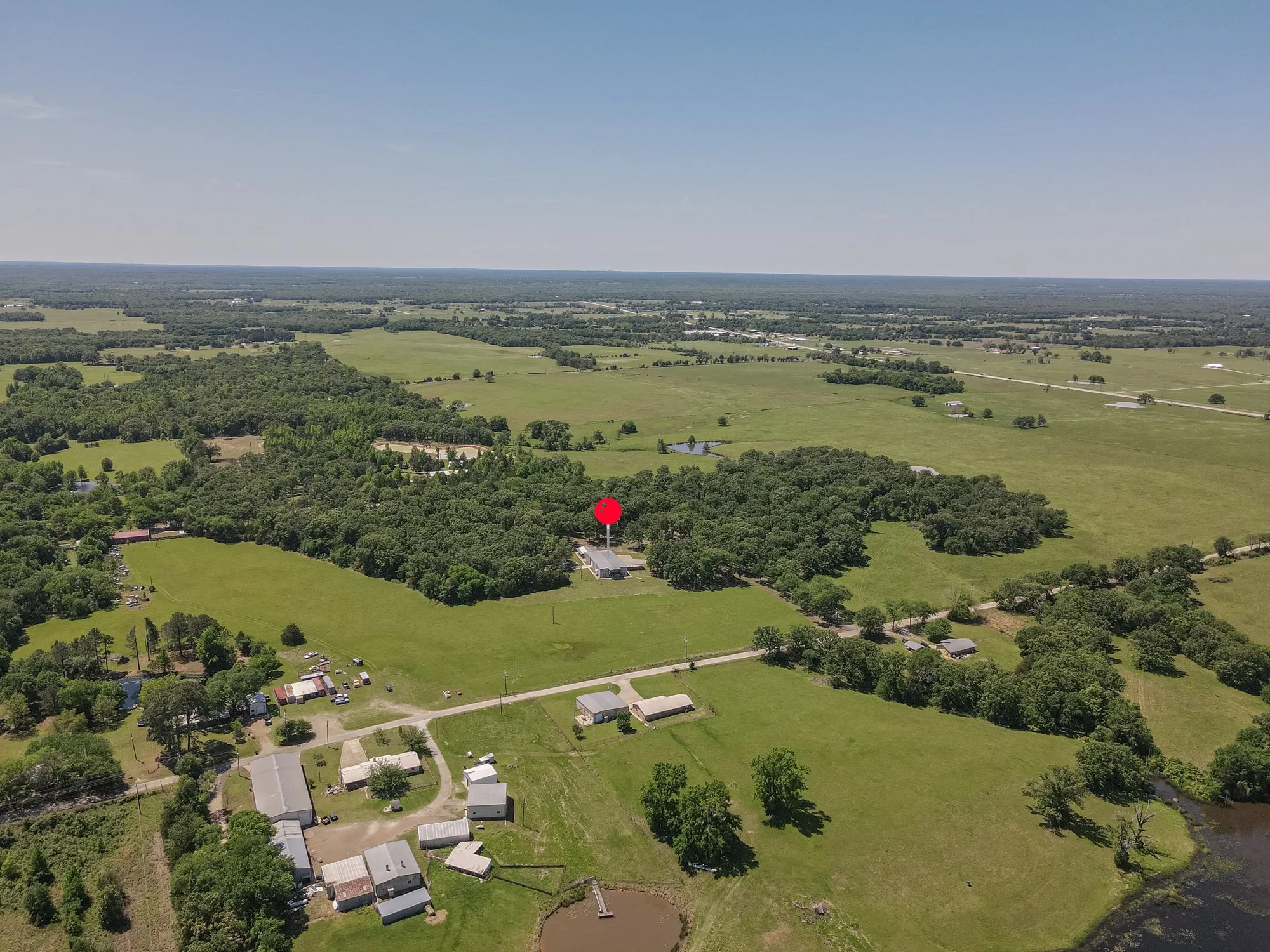Single Family Residence For Sale in Rains County , 129 Rs County Road 2222, Emory, Texas 75440, 4 Bedroom, 3 Bathroom, 11 Garage spaces, 6,808 Sqft, built in 2003, Preowned, Price $749,999, mls#21247121, Real Estate Agent in Emory, Homes For Sale in Rains county, Homes For Sale in Emory, Realtor in Emory Texas, Real Estate Brokerage Independent Realty Texas, Luminita Cordes Realtor