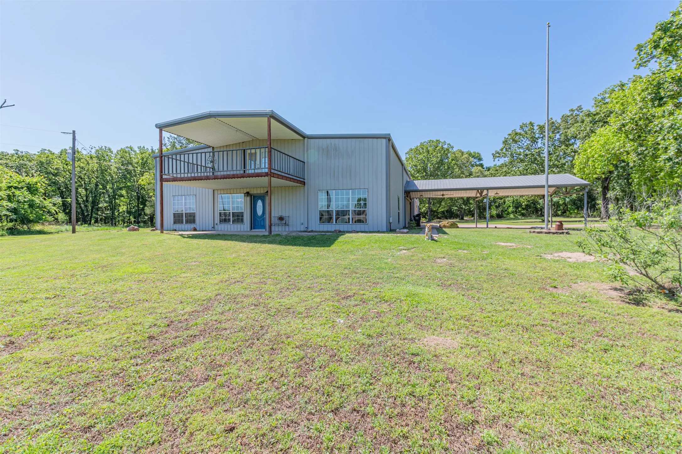 Single Family Residence For Sale in Rains County , 129 Rs County Road 2222, Emory, Texas 75440, 4 Bedroom, 3 Bathroom, 11 Garage spaces, 6,808 Sqft, built in 2003, Preowned, Price $749,999, mls#21247121, Real Estate Agent in Emory, Homes For Sale in Rains county, Homes For Sale in Emory, Realtor in Emory Texas, Real Estate Brokerage Independent Realty Texas, Luminita Cordes Realtor