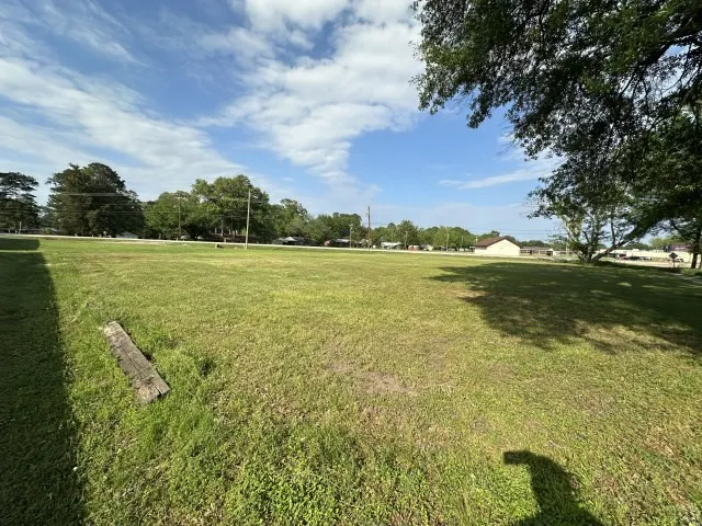 Improved Land For Sale in Marion County , 903 N Alley Street, Jefferson, Texas 75657, 0, 0, Garage spaces, 0 Sqft, built in 0, mls#21255549, Real Estate Agent in Jefferson, Homes For Sale in Marion county, Homes For Sale in Jefferson, Realtor in Jefferson Texas, Real Estate Brokerage Independent Realty Texas, Luminita Cordes Realtor