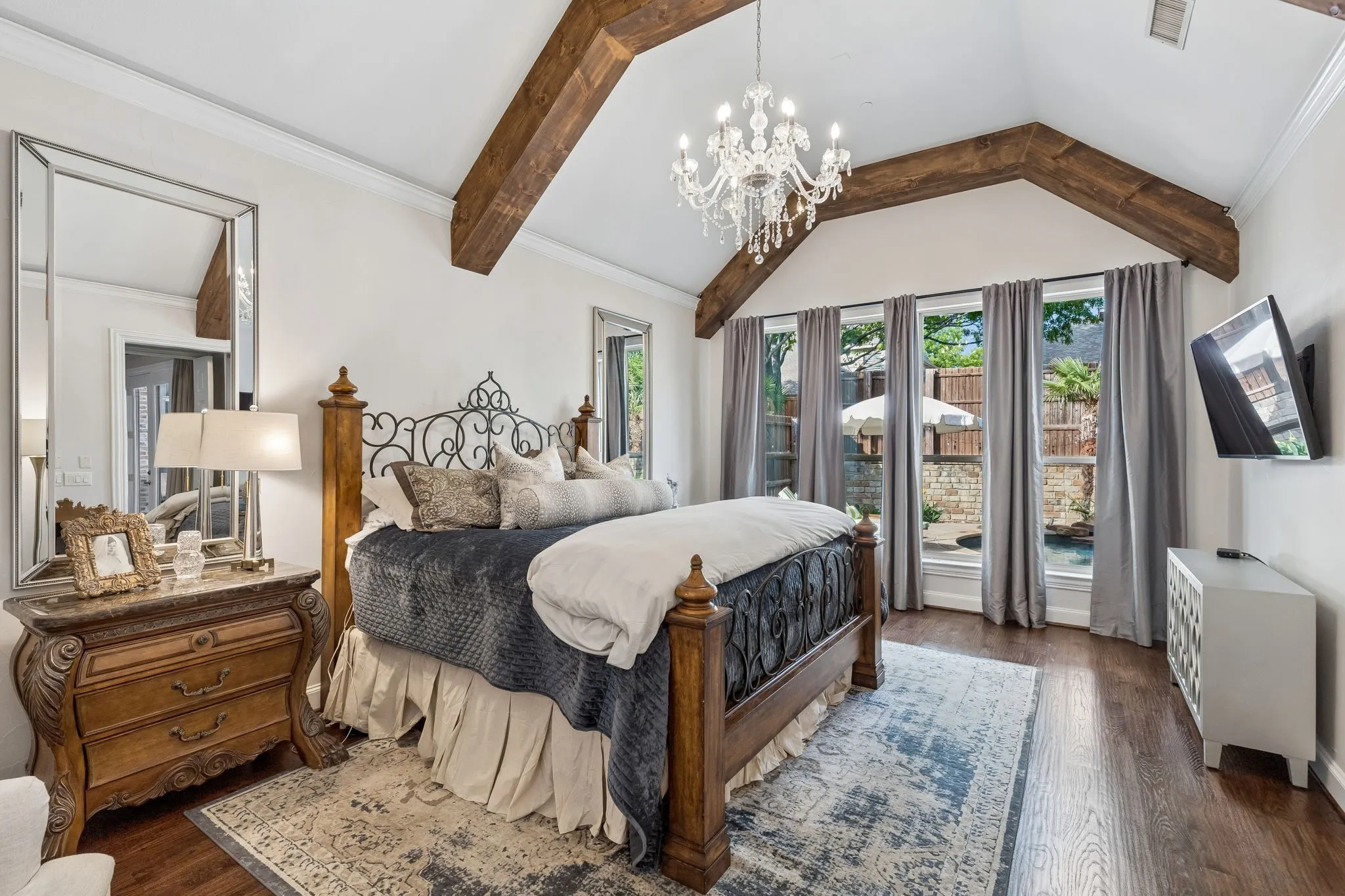 Single Family Residence For Sale in Collin County , 5880 Shady Oaks Drive, Frisco, Texas 75034, 5 Bedroom, 6 Bathroom, 3 Garage spaces, 5,545 Sqft, built in 2003, Preowned, mls#21253283, Real Estate Agent in Frisco, Homes For Sale in Collin county, Homes For Sale in Frisco, Realtor in Frisco Texas, Real Estate Brokerage Independent Realty Texas, Luminita Cordes Realtor