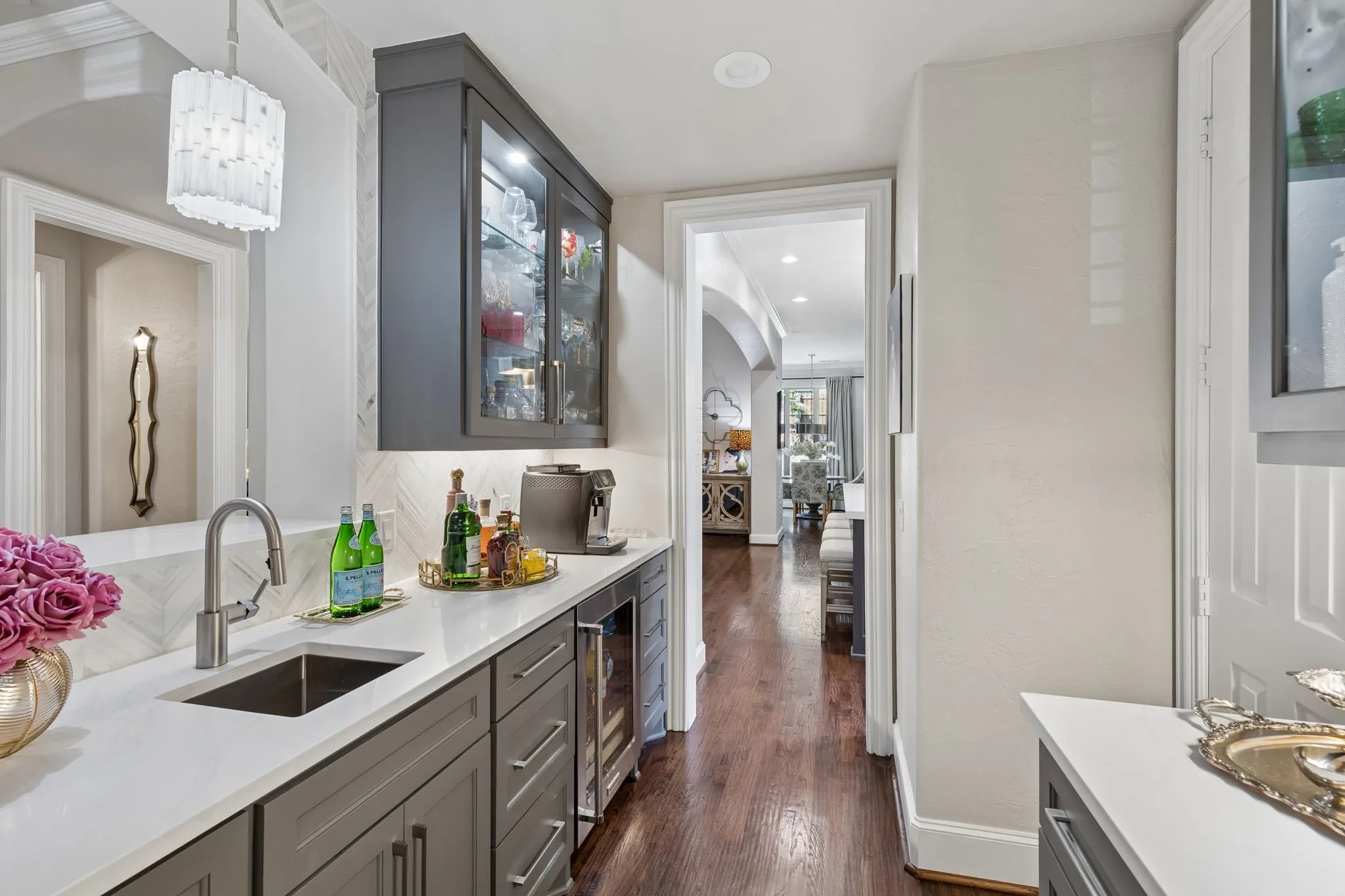 Single Family Residence For Sale in Collin County , 5880 Shady Oaks Drive, Frisco, Texas 75034, 5 Bedroom, 6 Bathroom, 3 Garage spaces, 5,545 Sqft, built in 2003, Preowned, mls#21253283, Real Estate Agent in Frisco, Homes For Sale in Collin county, Homes For Sale in Frisco, Realtor in Frisco Texas, Real Estate Brokerage Independent Realty Texas, Luminita Cordes Realtor