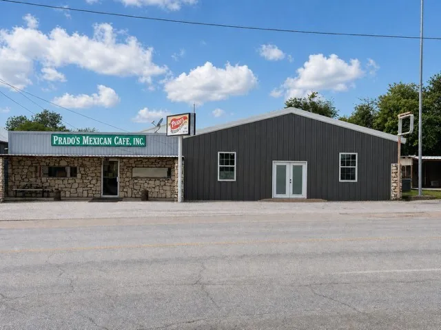 Business For Sale in Comanche County , 424 N Texas Street, De Leon, Texas 76444, 0, 0, Garage spaces, 0 Sqft, built in 1986, Preowned, Price $850,000, mls#21252478, Real Estate Agent in De Leon, Homes For Sale in Comanche county, Homes For Sale in De Leon, Realtor in De Leon Texas, Real Estate Brokerage Independent Realty Texas, Luminita Cordes Realtor