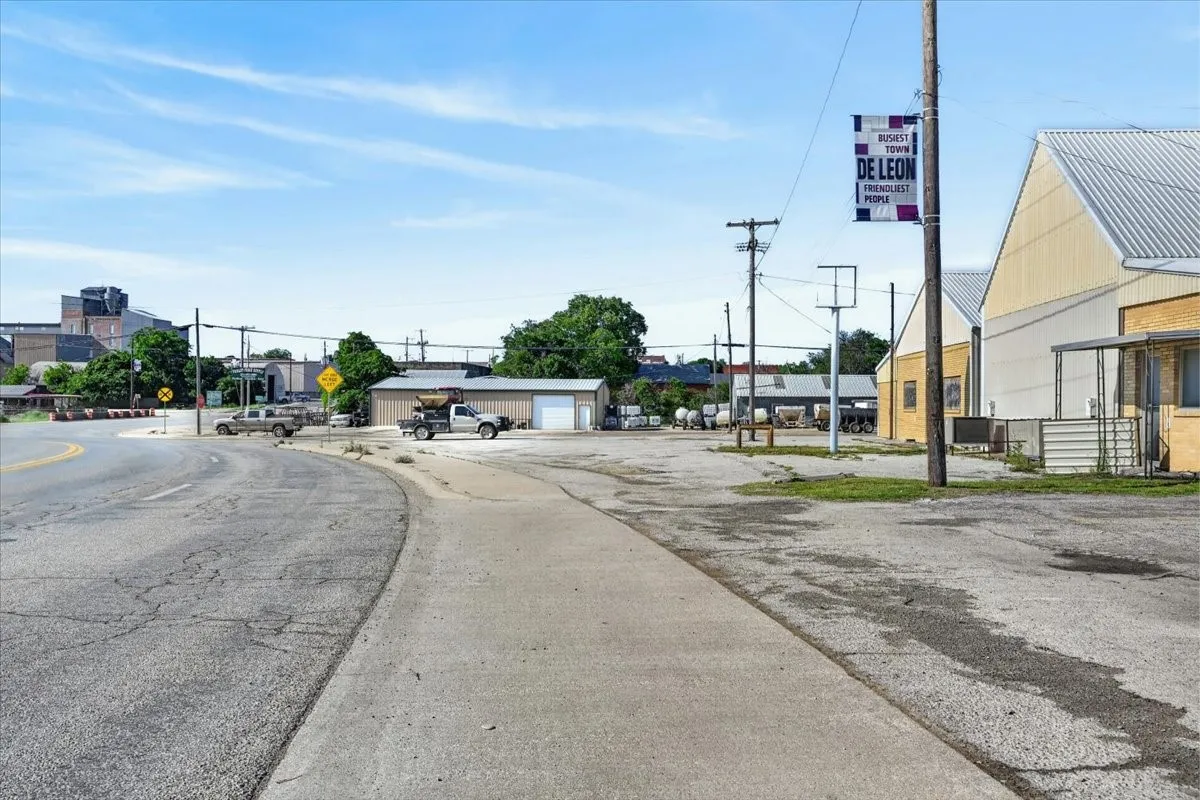 Business For Sale in Comanche County , 424 N Texas Street, De Leon, Texas 76444, 0, 0, Garage spaces, 0 Sqft, built in 1986, Preowned, Price $850,000, mls#21252478, Real Estate Agent in De Leon, Homes For Sale in Comanche county, Homes For Sale in De Leon, Realtor in De Leon Texas, Real Estate Brokerage Independent Realty Texas, Luminita Cordes Realtor