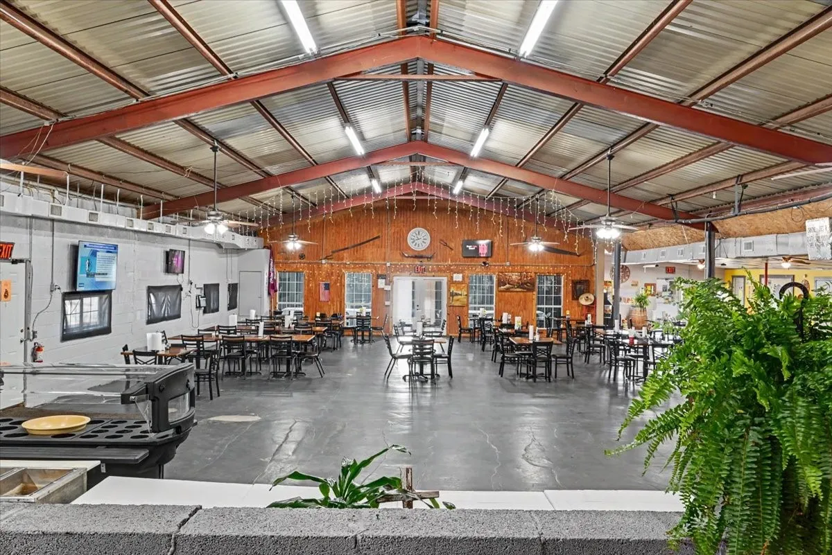 Business For Sale in Comanche County , 424 N Texas Street, De Leon, Texas 76444, 0, 0, Garage spaces, 0 Sqft, built in 1986, Preowned, Price $850,000, mls#21252478, Real Estate Agent in De Leon, Homes For Sale in Comanche county, Homes For Sale in De Leon, Realtor in De Leon Texas, Real Estate Brokerage Independent Realty Texas, Luminita Cordes Realtor
