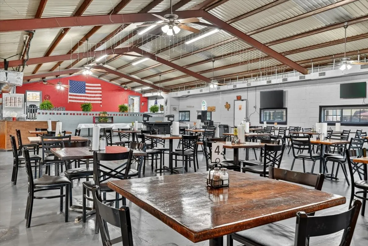 Business For Sale in Comanche County , 424 N Texas Street, De Leon, Texas 76444, 0, 0, Garage spaces, 0 Sqft, built in 1986, Preowned, Price $850,000, mls#21252478, Real Estate Agent in De Leon, Homes For Sale in Comanche county, Homes For Sale in De Leon, Realtor in De Leon Texas, Real Estate Brokerage Independent Realty Texas, Luminita Cordes Realtor