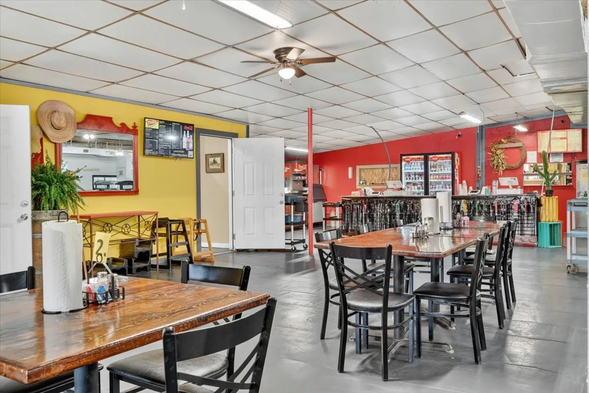 Business For Sale in Comanche County , 424 N Texas Street, De Leon, Texas 76444, 0, 0, Garage spaces, 0 Sqft, built in 1986, Preowned, Price $850,000, mls#21252478, Real Estate Agent in De Leon, Homes For Sale in Comanche county, Homes For Sale in De Leon, Realtor in De Leon Texas, Real Estate Brokerage Independent Realty Texas, Luminita Cordes Realtor