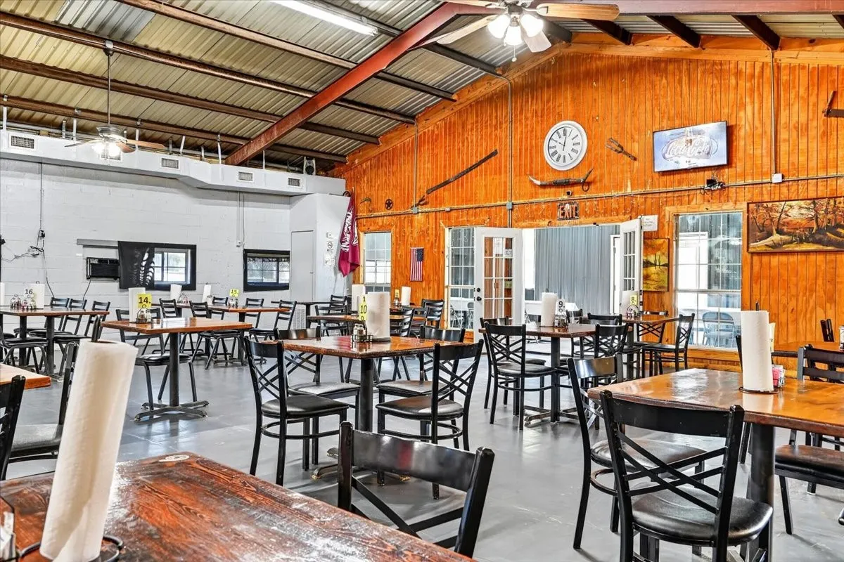 Business For Sale in Comanche County , 424 N Texas Street, De Leon, Texas 76444, 0, 0, Garage spaces, 0 Sqft, built in 1986, Preowned, Price $850,000, mls#21252478, Real Estate Agent in De Leon, Homes For Sale in Comanche county, Homes For Sale in De Leon, Realtor in De Leon Texas, Real Estate Brokerage Independent Realty Texas, Luminita Cordes Realtor