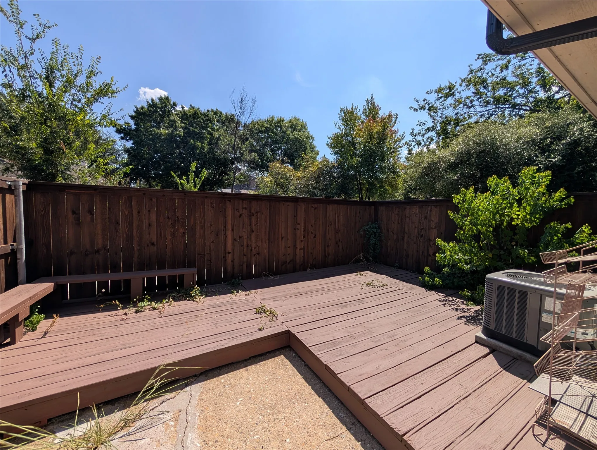 Condominium For Rent in Dallas County , 6646 E Lovers Lane 1105, Dallas, Texas 75214, 2 Bedroom, 2 Bathroom, Garage spaces, 1,031 Sqft, built in 1979, Preowned, mls#21255584, Real Estate Agent in Dallas, Homes For Rent in Dallas county, Homes For Rent in Dallas, Realtor in Dallas Texas, Real Estate Brokerage Independent Realty Texas, Luminita Cordes Realtor