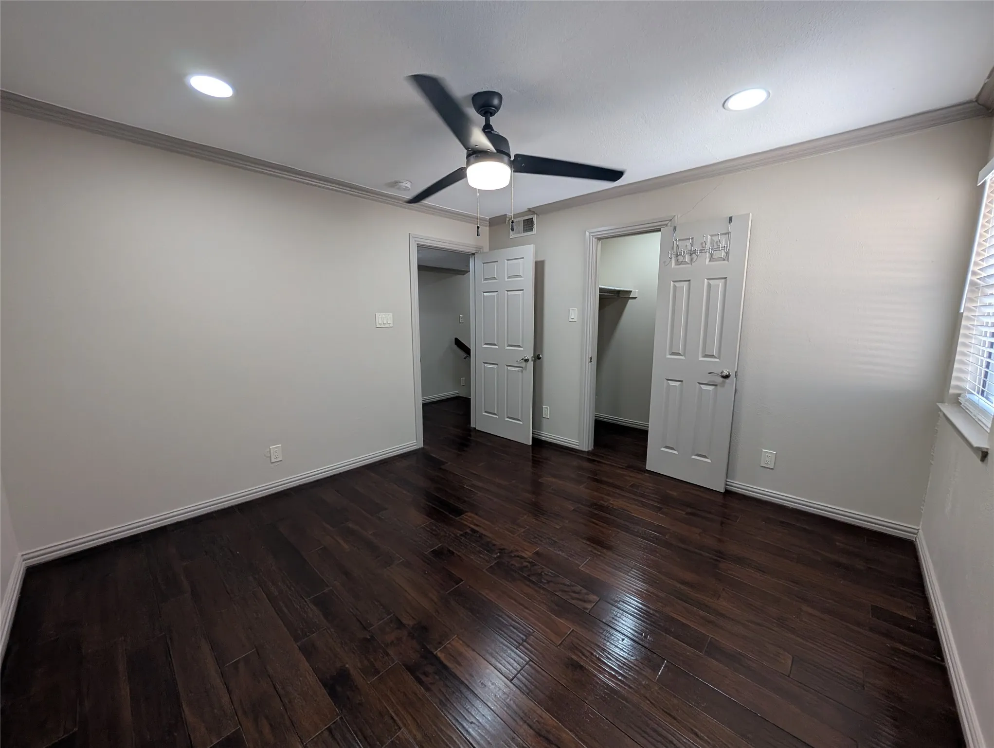 Condominium For Rent in Dallas County , 6646 E Lovers Lane 1105, Dallas, Texas 75214, 2 Bedroom, 2 Bathroom, Garage spaces, 1,031 Sqft, built in 1979, Preowned, mls#21255584, Real Estate Agent in Dallas, Homes For Rent in Dallas county, Homes For Rent in Dallas, Realtor in Dallas Texas, Real Estate Brokerage Independent Realty Texas, Luminita Cordes Realtor