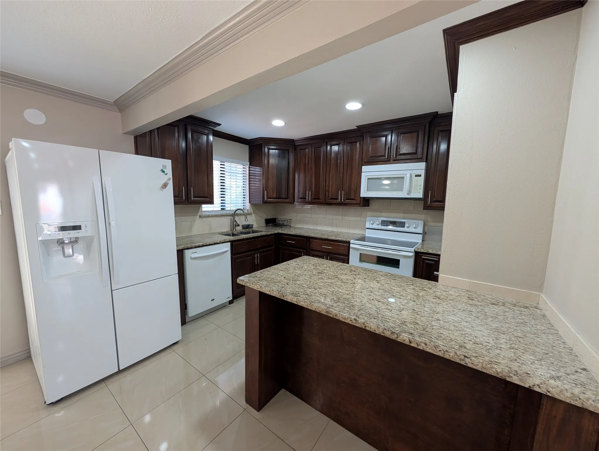 Condominium For Rent in Dallas County , 6646 E Lovers Lane 1105, Dallas, Texas 75214, 2 Bedroom, 2 Bathroom, Garage spaces, 1,031 Sqft, built in 1979, Preowned, mls#21255584, Real Estate Agent in Dallas, Homes For Rent in Dallas county, Homes For Rent in Dallas, Realtor in Dallas Texas, Real Estate Brokerage Independent Realty Texas, Luminita Cordes Realtor