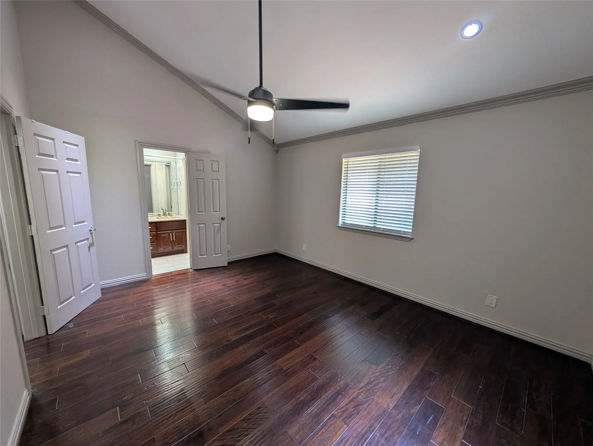 Condominium For Rent in Dallas County , 6646 E Lovers Lane 1105, Dallas, Texas 75214, 2 Bedroom, 2 Bathroom, Garage spaces, 1,031 Sqft, built in 1979, Preowned, mls#21255584, Real Estate Agent in Dallas, Homes For Rent in Dallas county, Homes For Rent in Dallas, Realtor in Dallas Texas, Real Estate Brokerage Independent Realty Texas, Luminita Cordes Realtor