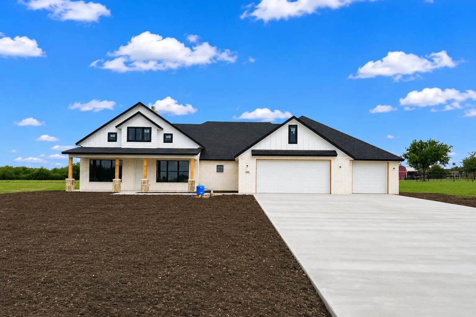 Single Family Residence For Sale in Parker County , 1054 Dove Hill Branch, Weatherford, Texas 76088, 4 Bedroom, 3 Bathroom, 3 Garage spaces, 2,347 Sqft, built in 2026, New Construction - Incomplete, mls#21252495, Real Estate Agent in Weatherford, Homes For Sale in Parker county, Homes For Sale in Weatherford, Realtor in Weatherford Texas, Real Estate Brokerage Independent Realty Texas, Luminita Cordes Realtor