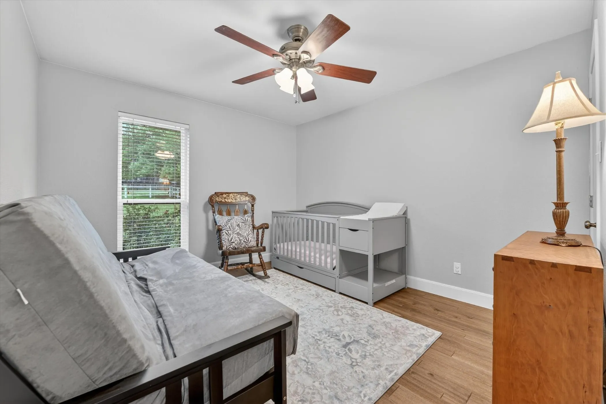 Single Family Residence For Sale in Denton County , 951 Ridgewood Circle, Bartonville, Texas 76226, 3 Bedroom, 2 Bathroom, 2 Garage spaces, 2,062 Sqft, built in 1985, mls#21254605, Real Estate Agent in Bartonville, Homes For Sale in Denton county, Homes For Sale in Bartonville, Realtor in Bartonville Texas, Real Estate Brokerage Independent Realty Texas, Luminita Cordes Realtor