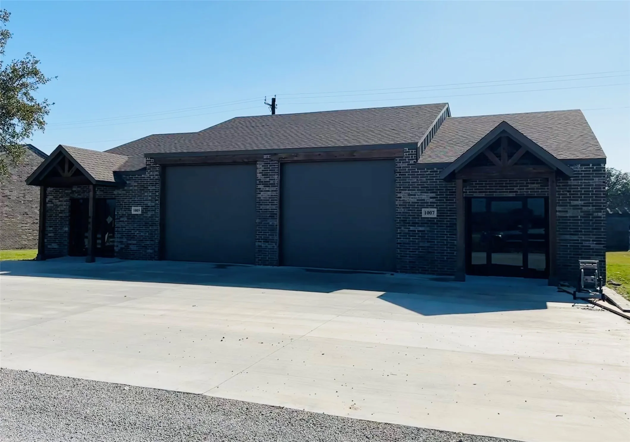 Duplex For Sale in Parker County , 2211 Zion Hill Road 1001-1019 Odd Numbers, Weatherford, Texas 76088, 3 Bedrooms, 2 Bathrooms, 1 Garage spaces, 0 Sqft, built in 2024, Preowned, Price $2,500,000, mls#21254910, Real Estate Agent in Weatherford, Homes For Sale in Parker county, Homes For Sale in Weatherford, Realtor in Weatherford Texas, Real Estate Brokerage Independent Realty Texas, Luminita Cordes Realtor