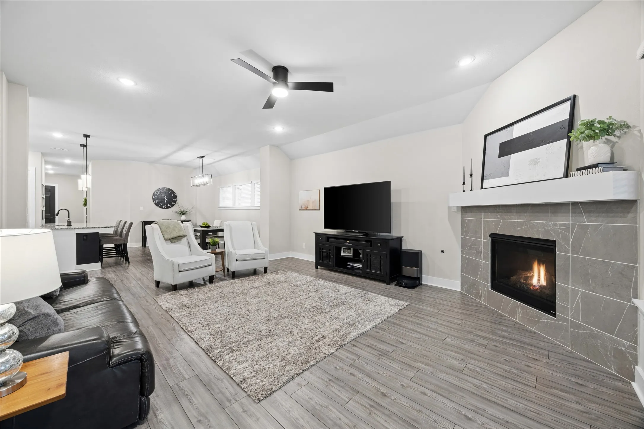 Single Family Residence For Sale in Collin County , 2700 War Admiral Street, Celina, Texas 75009, 4 Bedroom, 3 Bathroom, 2 Garage spaces, 2,246 Sqft, built in 2020, Preowned, mls#21255438, Real Estate Agent in Celina, Homes For Sale in Collin county, Homes For Sale in Celina, Realtor in Celina Texas, Real Estate Brokerage Independent Realty Texas, Luminita Cordes Realtor