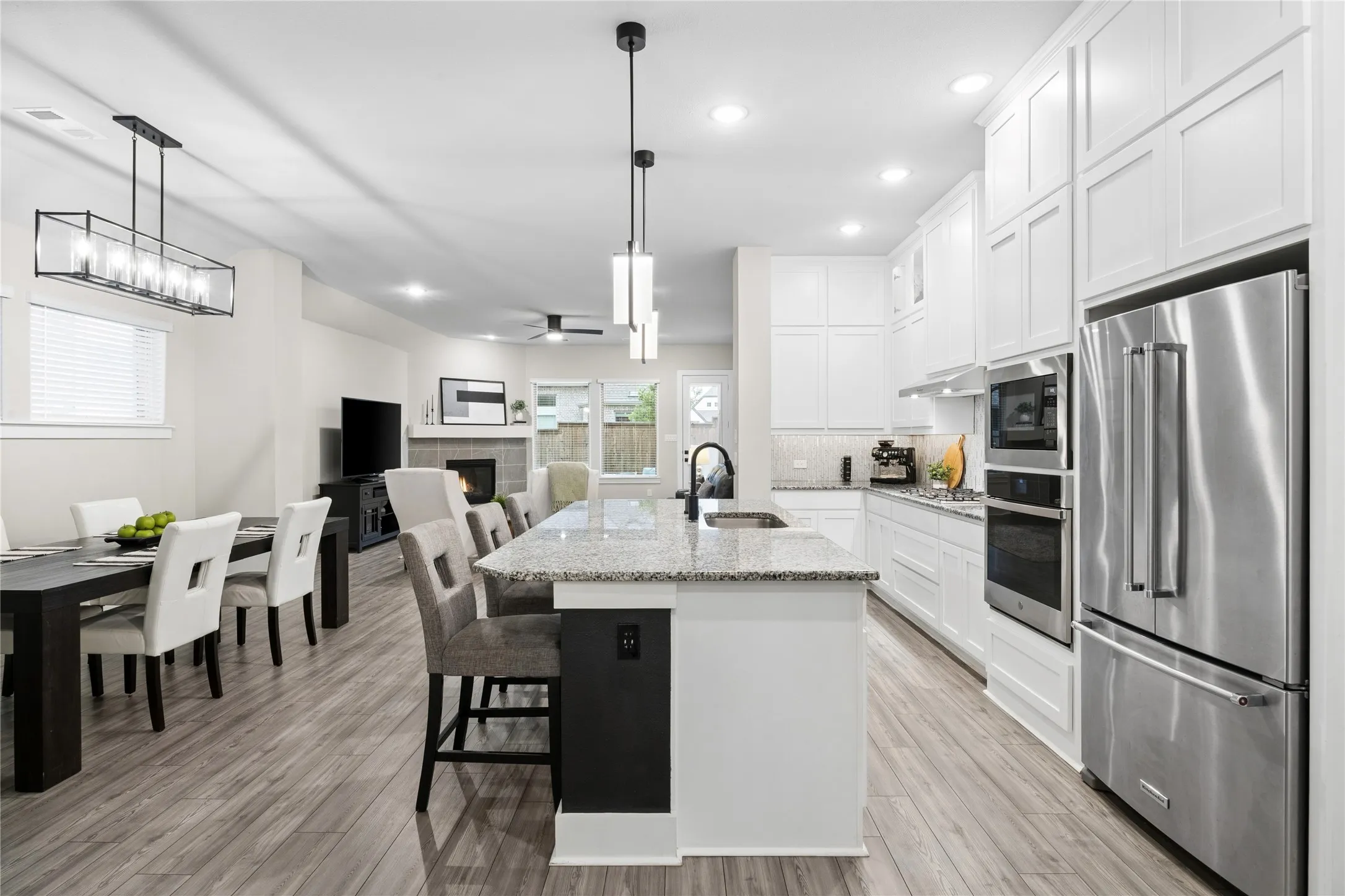 Single Family Residence For Sale in Collin County , 2700 War Admiral Street, Celina, Texas 75009, 4 Bedroom, 3 Bathroom, 2 Garage spaces, 2,246 Sqft, built in 2020, Preowned, mls#21255438, Real Estate Agent in Celina, Homes For Sale in Collin county, Homes For Sale in Celina, Realtor in Celina Texas, Real Estate Brokerage Independent Realty Texas, Luminita Cordes Realtor