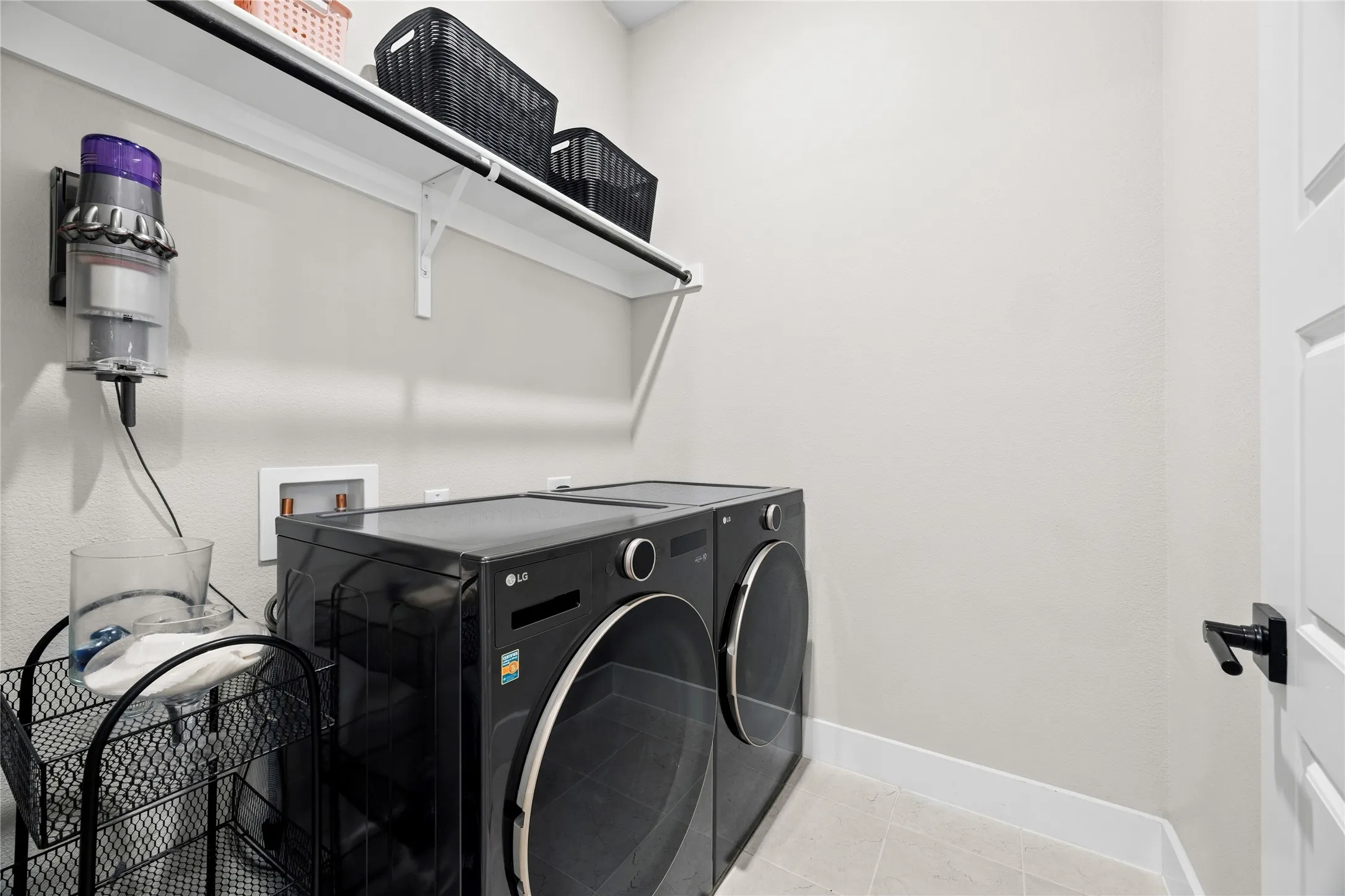Single Family Residence For Sale in Collin County , 2700 War Admiral Street, Celina, Texas 75009, 4 Bedroom, 3 Bathroom, 2 Garage spaces, 2,246 Sqft, built in 2020, Preowned, mls#21255438, Real Estate Agent in Celina, Homes For Sale in Collin county, Homes For Sale in Celina, Realtor in Celina Texas, Real Estate Brokerage Independent Realty Texas, Luminita Cordes Realtor