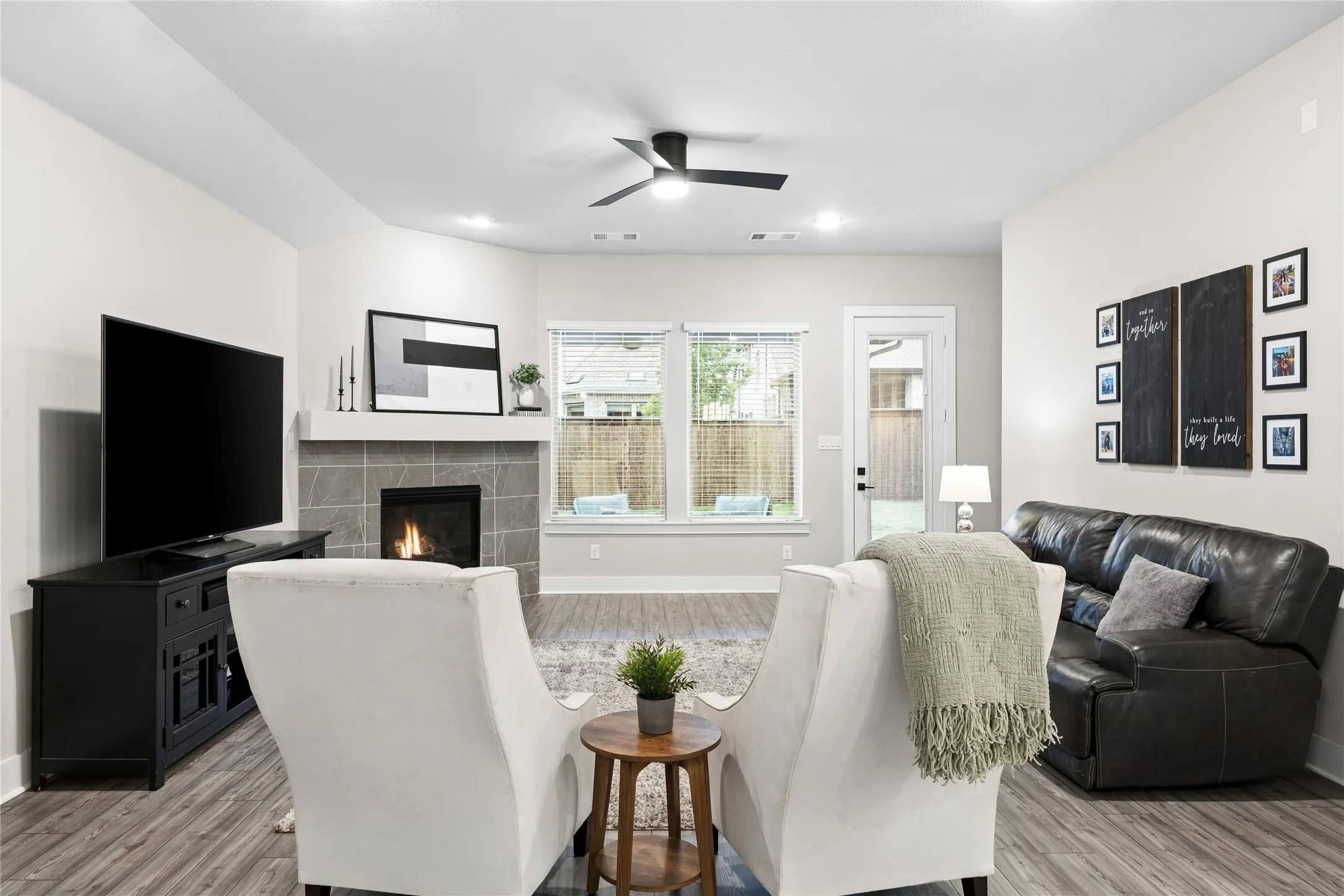 Single Family Residence For Sale in Collin County , 2700 War Admiral Street, Celina, Texas 75009, 4 Bedroom, 3 Bathroom, 2 Garage spaces, 2,246 Sqft, built in 2020, Preowned, mls#21255438, Real Estate Agent in Celina, Homes For Sale in Collin county, Homes For Sale in Celina, Realtor in Celina Texas, Real Estate Brokerage Independent Realty Texas, Luminita Cordes Realtor