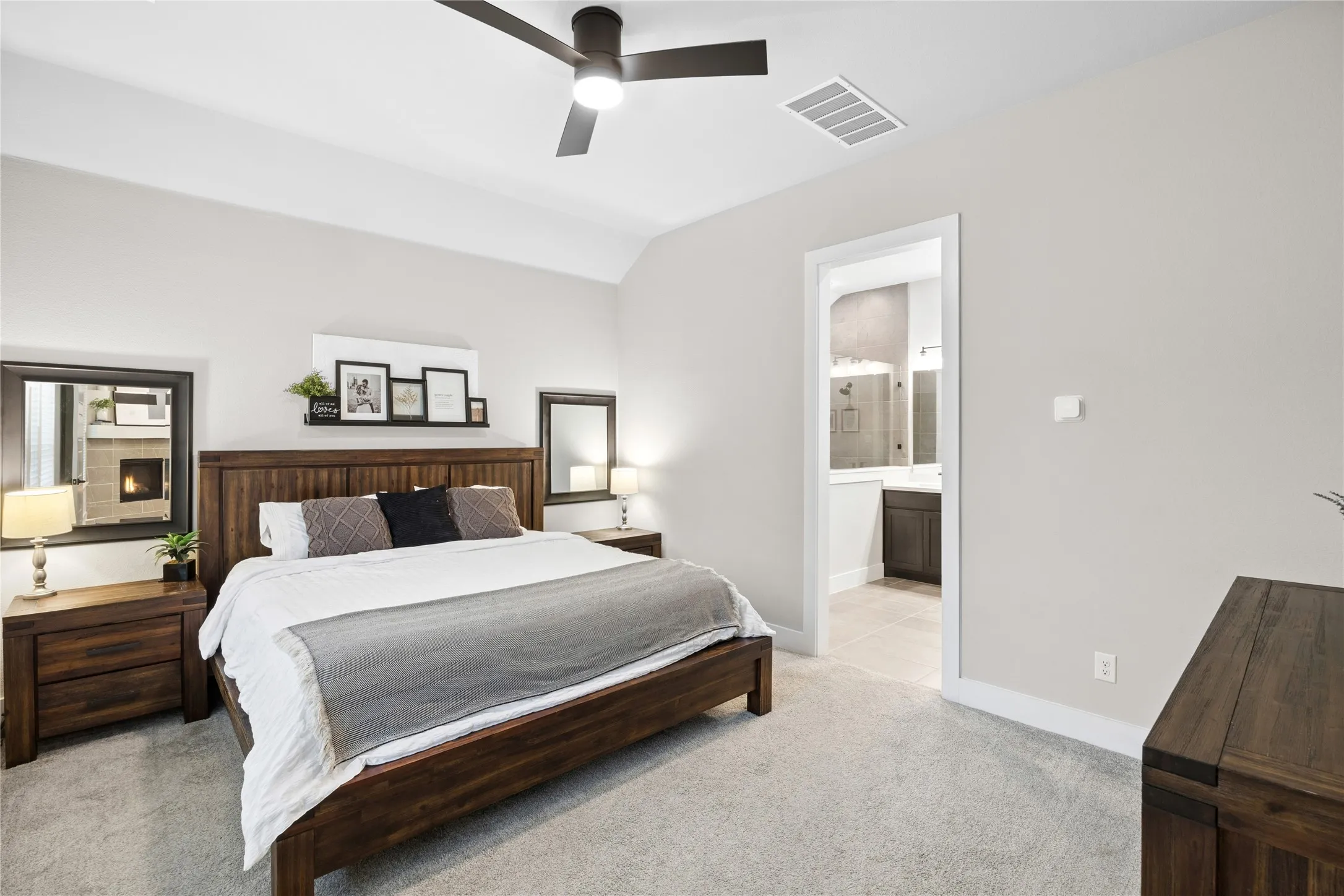 Single Family Residence For Sale in Collin County , 2700 War Admiral Street, Celina, Texas 75009, 4 Bedroom, 3 Bathroom, 2 Garage spaces, 2,246 Sqft, built in 2020, Preowned, mls#21255438, Real Estate Agent in Celina, Homes For Sale in Collin county, Homes For Sale in Celina, Realtor in Celina Texas, Real Estate Brokerage Independent Realty Texas, Luminita Cordes Realtor