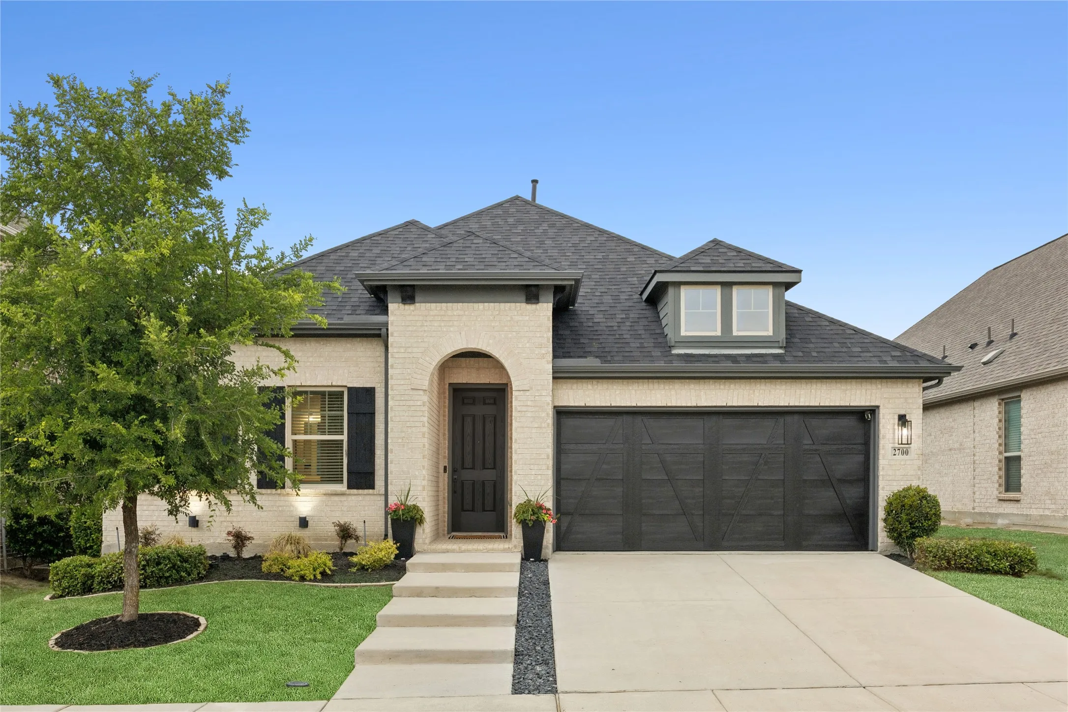 Single Family Residence For Sale in Collin County , 2700 War Admiral Street, Celina, Texas 75009, 4 Bedroom, 3 Bathroom, 2 Garage spaces, 2,246 Sqft, built in 2020, Preowned, mls#21255438, Real Estate Agent in Celina, Homes For Sale in Collin county, Homes For Sale in Celina, Realtor in Celina Texas, Real Estate Brokerage Independent Realty Texas, Luminita Cordes Realtor