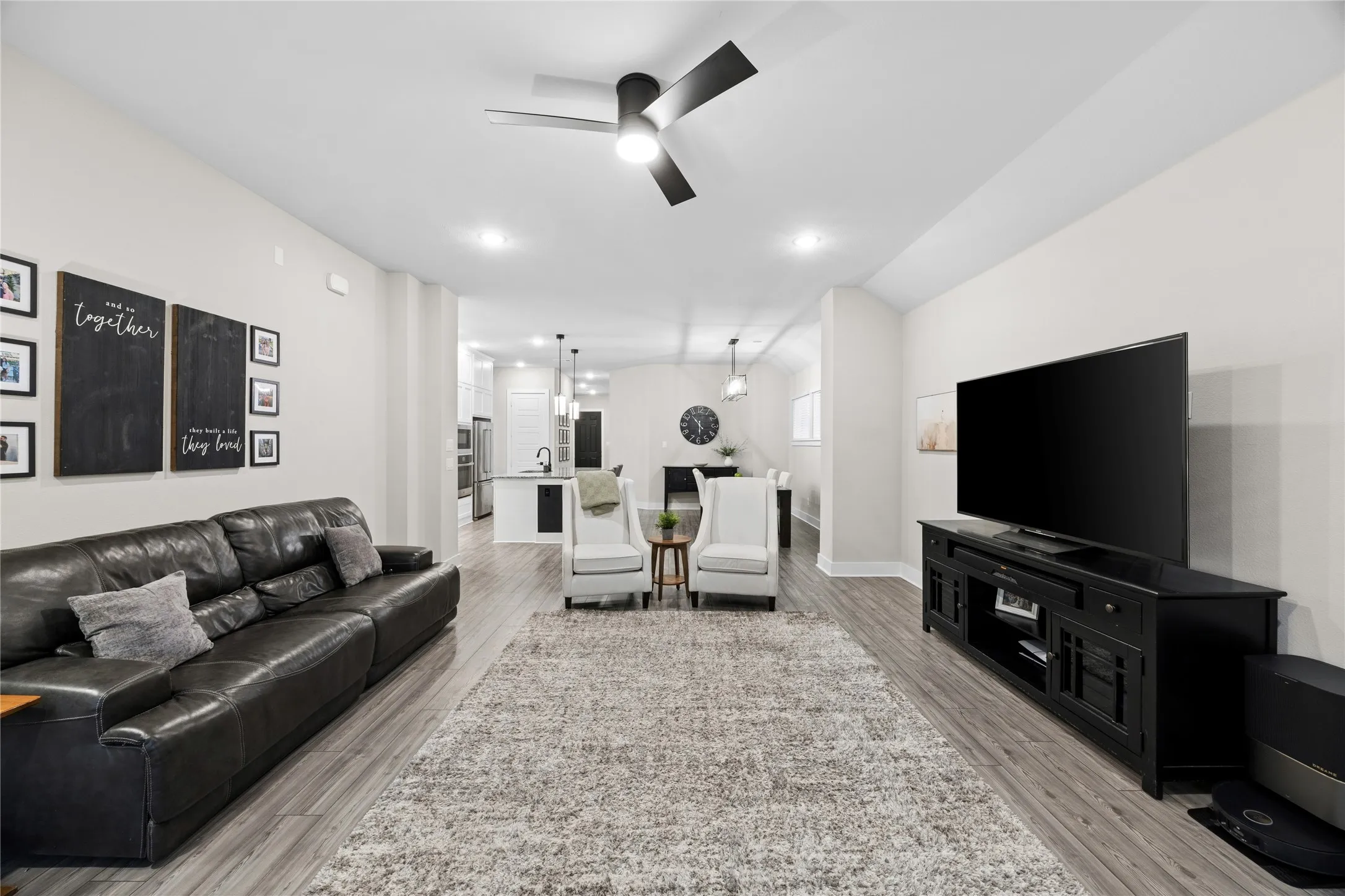 Single Family Residence For Sale in Collin County , 2700 War Admiral Street, Celina, Texas 75009, 4 Bedroom, 3 Bathroom, 2 Garage spaces, 2,246 Sqft, built in 2020, Preowned, mls#21255438, Real Estate Agent in Celina, Homes For Sale in Collin county, Homes For Sale in Celina, Realtor in Celina Texas, Real Estate Brokerage Independent Realty Texas, Luminita Cordes Realtor