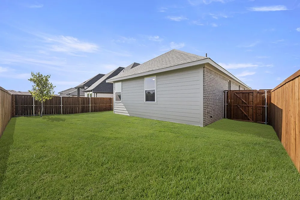 Single Family Residence For Sale in Collin County , 2260 Aspen Chase Drive, Royse City, Texas 75189, 4 Bedroom, 2 Bathroom, 2 Garage spaces, 1,709 Sqft, built in 2026, New Construction - Incomplete, Price $309,000, mls#21255633, Real Estate Agent in Royse City, Homes For Sale in Collin county, Homes For Sale in Royse City, Realtor in Royse City Texas, Real Estate Brokerage Independent Realty Texas, Luminita Cordes Realtor