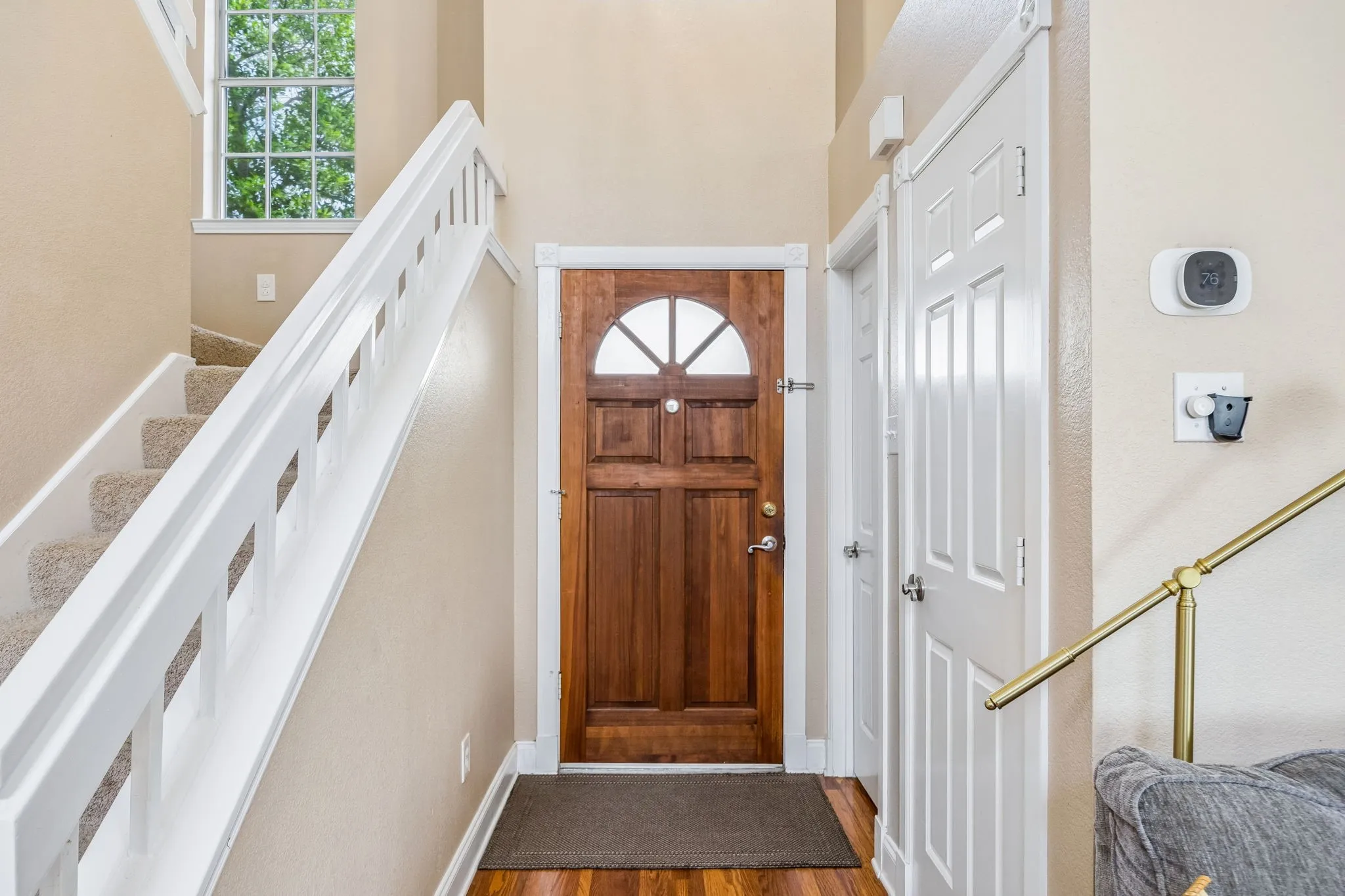 Single Family Residence For Sale in Dallas County , 9404 Penny Lane, Irving, Texas 75063, 3 Bedrooms, 3 Bathrooms, 2 Garage spaces, 1,649 Sqft, built in 1987, Preowned, Price $447,000, mls#21252129, Real Estate Agent in Irving, Homes For Sale in Dallas county, Homes For Sale in Irving, Realtor in Irving Texas, Real Estate Brokerage Independent Realty Texas, Luminita Cordes Realtor