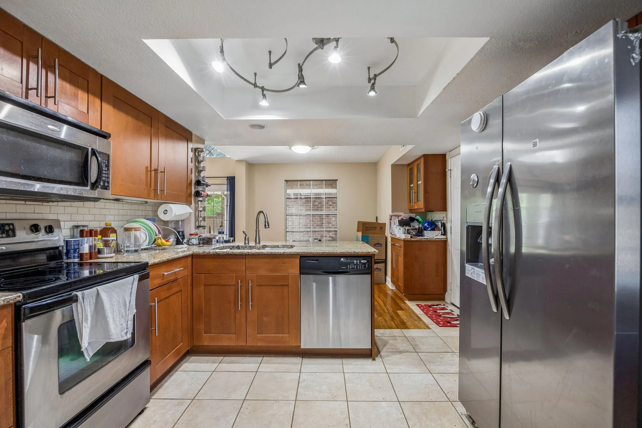 Single Family Residence For Sale in Dallas County , 9404 Penny Lane, Irving, Texas 75063, 3 Bedrooms, 3 Bathrooms, 2 Garage spaces, 1,649 Sqft, built in 1987, Preowned, Price $447,000, mls#21252129, Real Estate Agent in Irving, Homes For Sale in Dallas county, Homes For Sale in Irving, Realtor in Irving Texas, Real Estate Brokerage Independent Realty Texas, Luminita Cordes Realtor