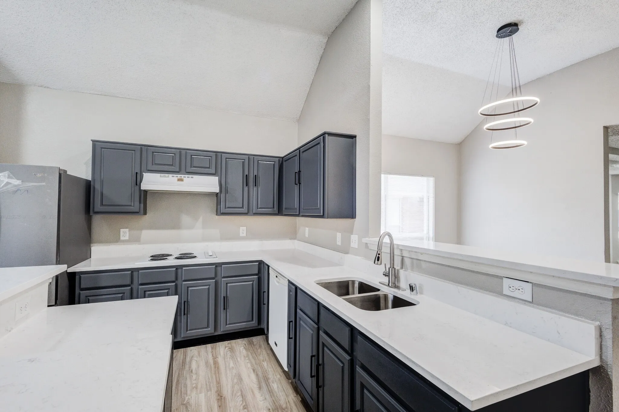 Single Family Residence For Sale in Tarrant County , 9049 Elbe Trail, Fort Worth, Texas 76118, 3 Bedroom, 2 Bathroom, 2 Garage spaces, 1,876 Sqft, built in 1996, Preowned, mls#21255577, Real Estate Agent in Fort Worth, Homes For Sale in Tarrant county, Homes For Sale in Fort Worth, Realtor in Fort Worth Texas, Real Estate Brokerage Independent Realty Texas, Luminita Cordes Realtor