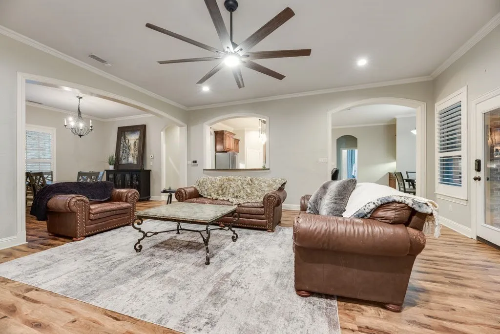 Single Family Residence For Sale in Collin County , 1613 Woodlawn Avenue, Royse City, Texas 75189, 4 Bedrooms, 3 Bathrooms, 2 Garage spaces, 2,922 Sqft, built in 2010, Preowned, Price $432,900, mls#21255163, Real Estate Agent in Royse City, Homes For Sale in Collin county, Homes For Sale in Royse City, Realtor in Royse City Texas, Real Estate Brokerage Independent Realty Texas, Luminita Cordes Realtor
