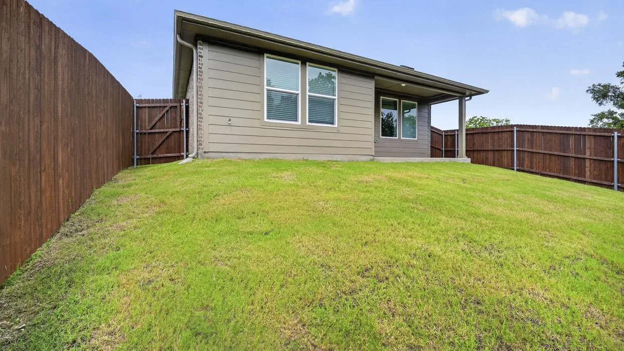 Single Family Residence For Sale in Grayson County , 909 Jefferson Way, Sherman, Texas 75090, 3 Bedroom, 2 Bathroom, 2 Garage spaces, 1,537 Sqft, built in 2025, New Construction - Complete, mls#21255723, Real Estate Agent in Sherman, Homes For Sale in Grayson county, Homes For Sale in Sherman, Realtor in Sherman Texas, Real Estate Brokerage Independent Realty Texas, Luminita Cordes Realtor