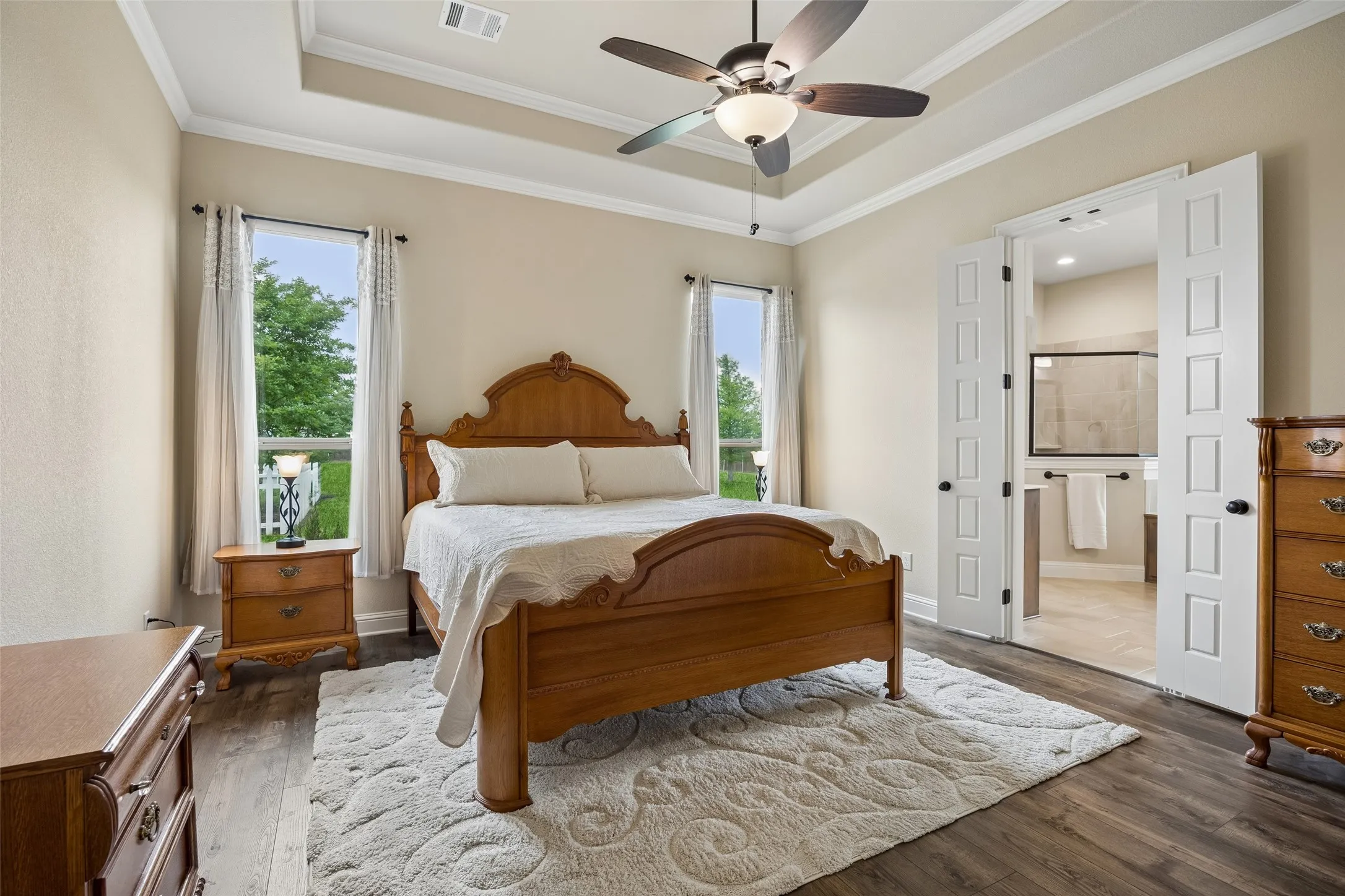 Single Family Residence For Sale in Ellis County , 8221 Palmer Lane, Waxahachie, Texas 75167, 4 Bedroom, 3 Bathroom, 2 Garage spaces, 2,837 Sqft, built in 2020, Preowned, mls#21254490, Real Estate Agent in Waxahachie, Homes For Sale in Ellis county, Homes For Sale in Waxahachie, Realtor in Waxahachie Texas, Real Estate Brokerage Independent Realty Texas, Luminita Cordes Realtor
