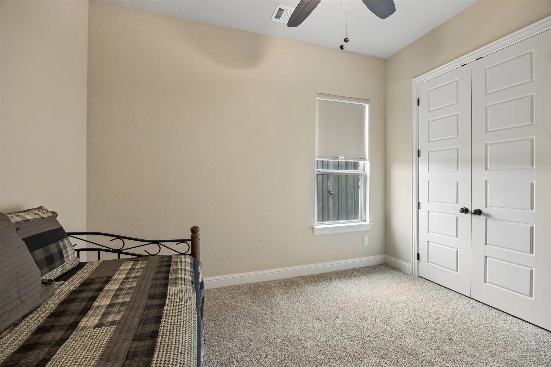 Single Family Residence For Sale in Ellis County , 8221 Palmer Lane, Waxahachie, Texas 75167, 4 Bedroom, 3 Bathroom, 2 Garage spaces, 2,837 Sqft, built in 2020, Preowned, mls#21254490, Real Estate Agent in Waxahachie, Homes For Sale in Ellis county, Homes For Sale in Waxahachie, Realtor in Waxahachie Texas, Real Estate Brokerage Independent Realty Texas, Luminita Cordes Realtor